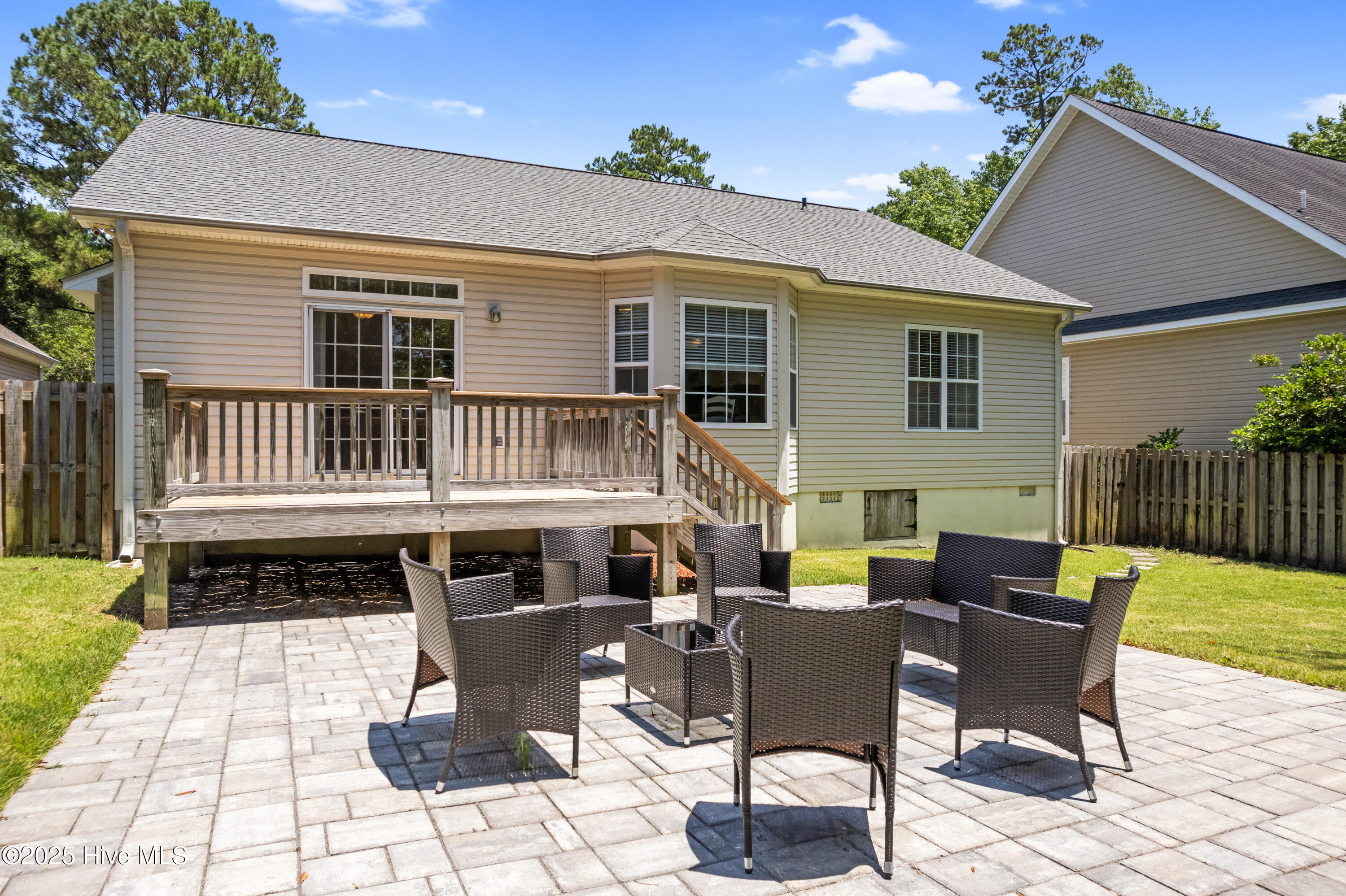 100513652 | Photo 28