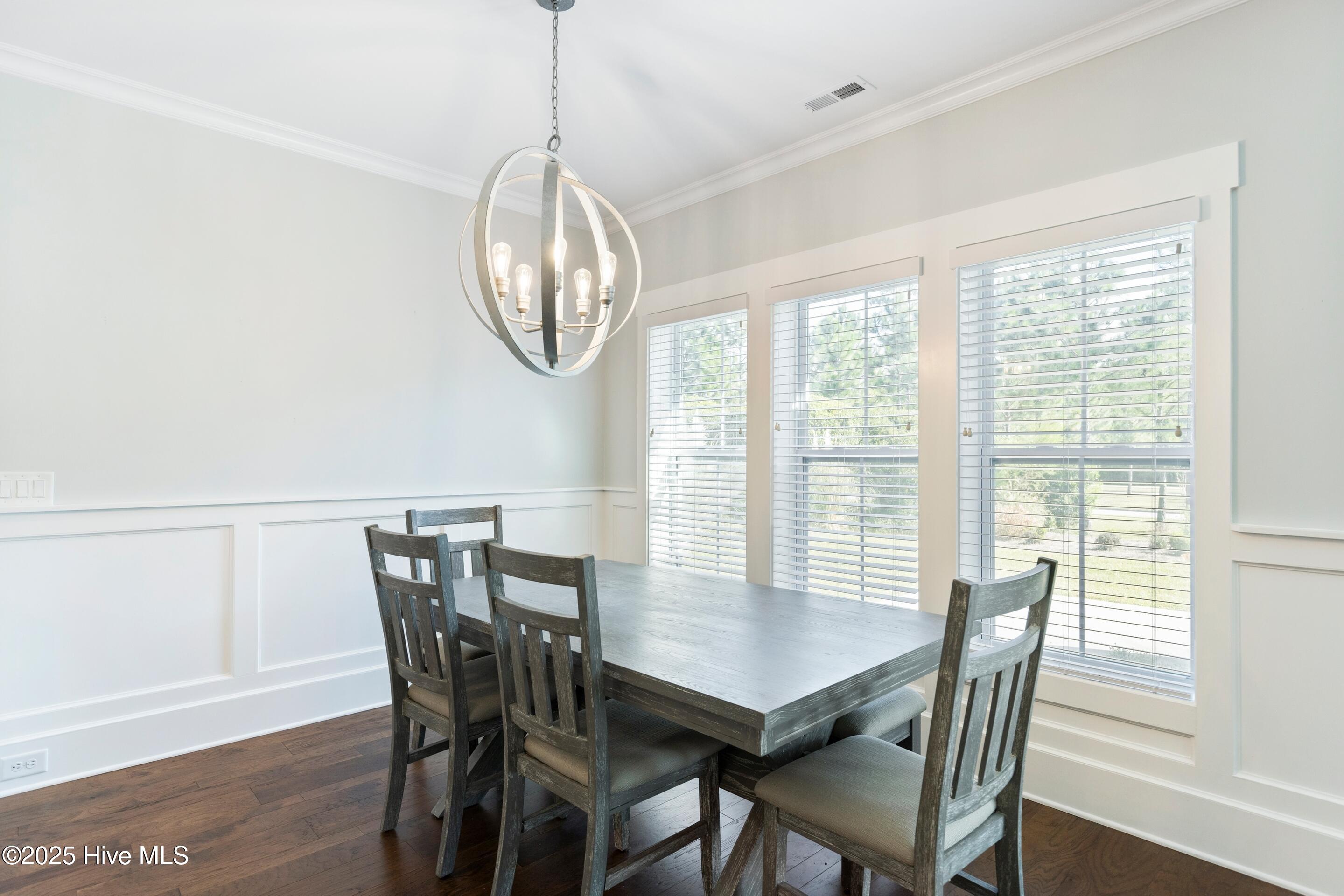 100531261 | Photo 26