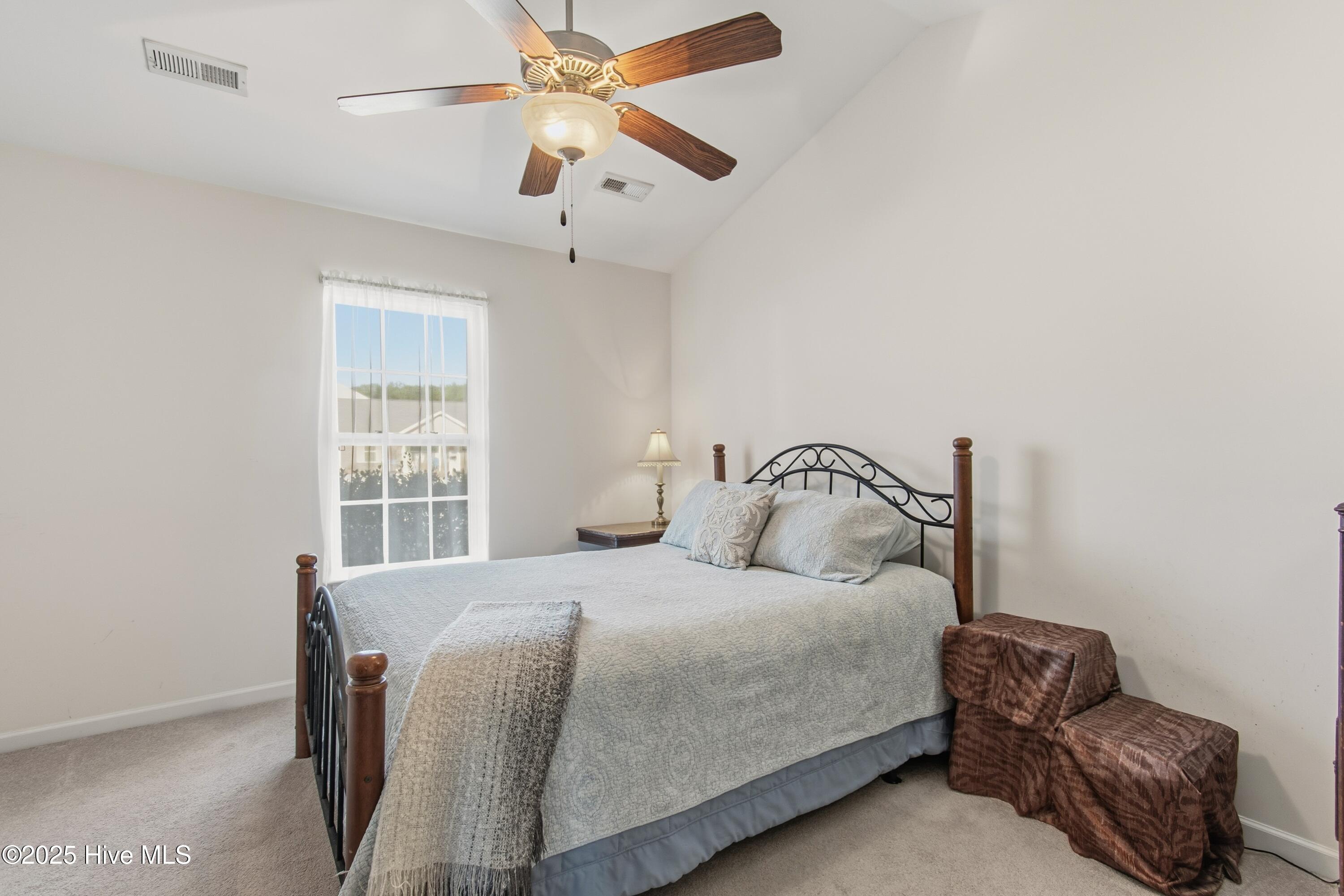 100545881 | Photo 18