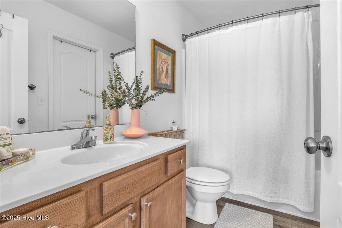 100557055 | Photo 17