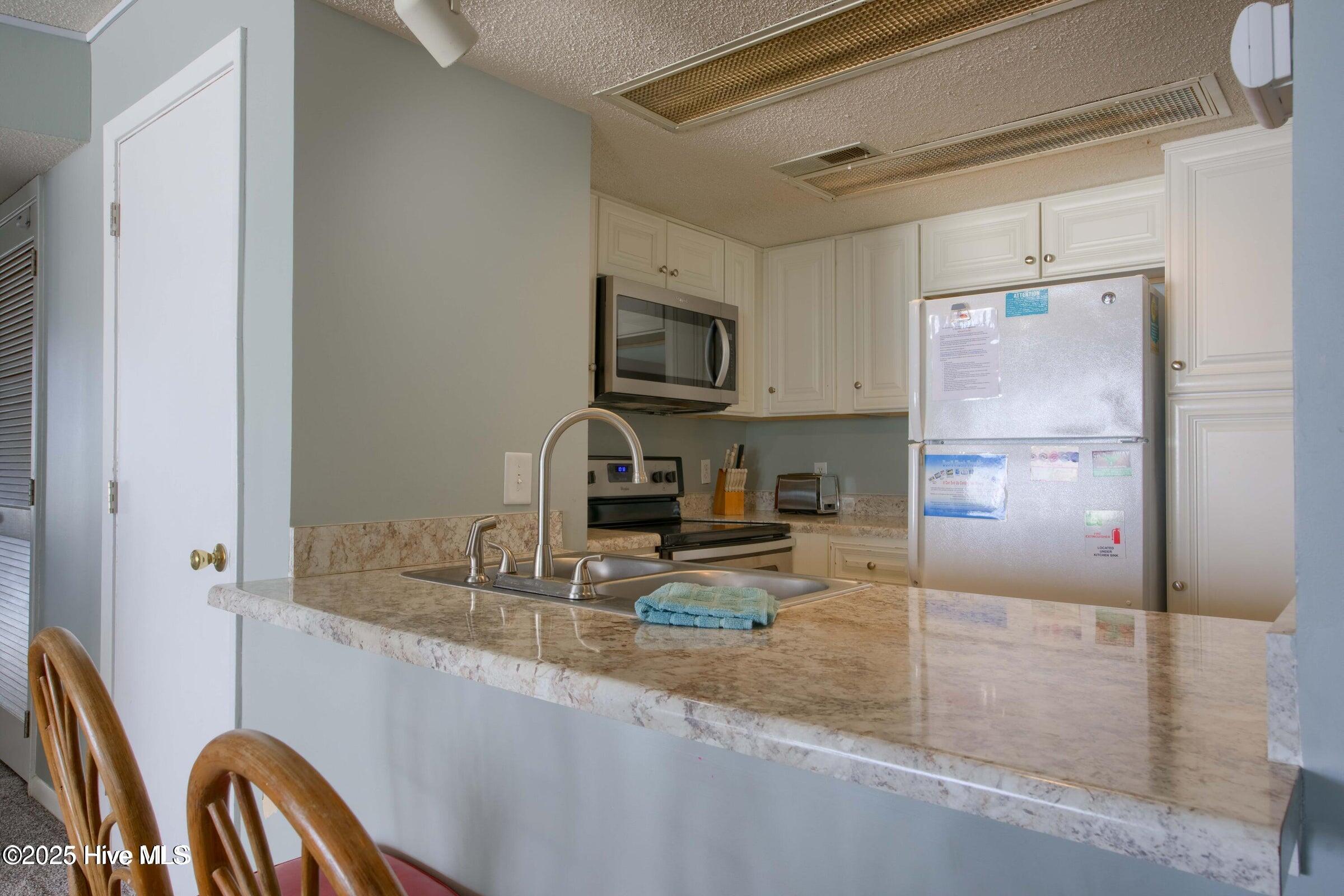 100529757 | Photo 24