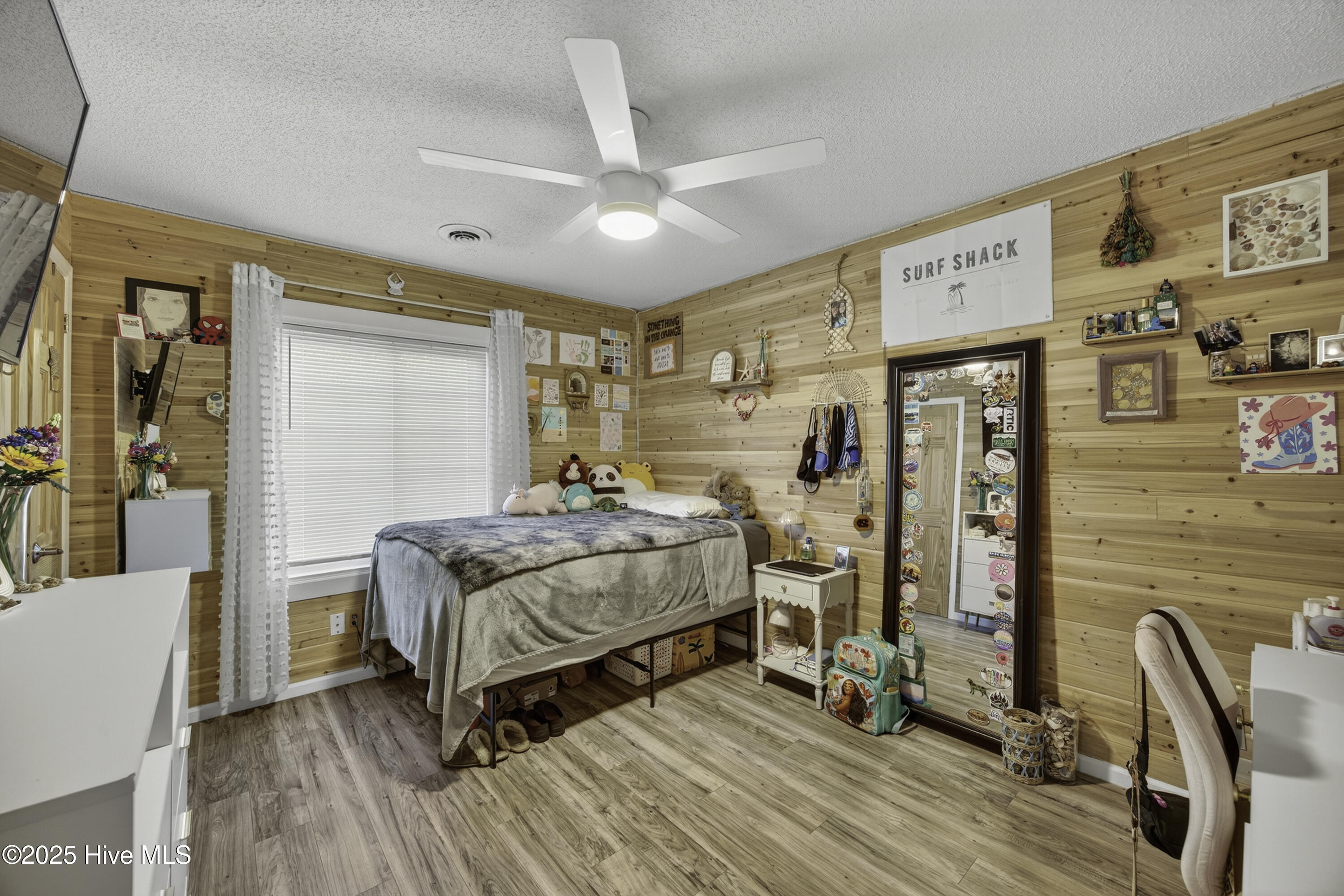 100541929 | Photo 22