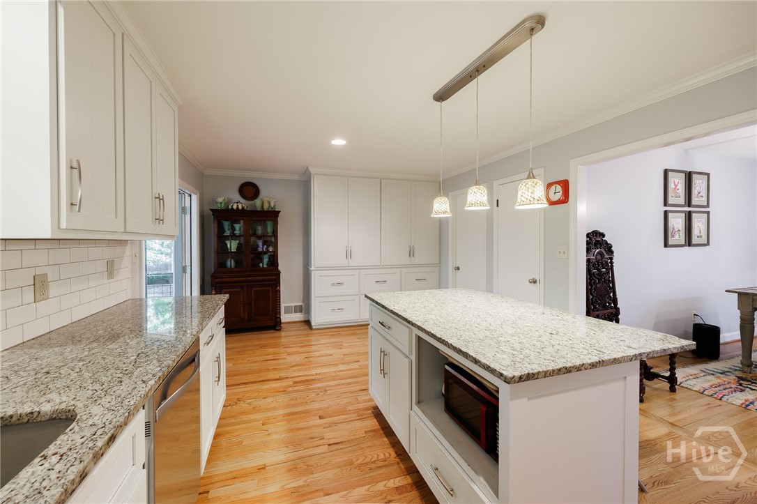 117 Gibbons Place