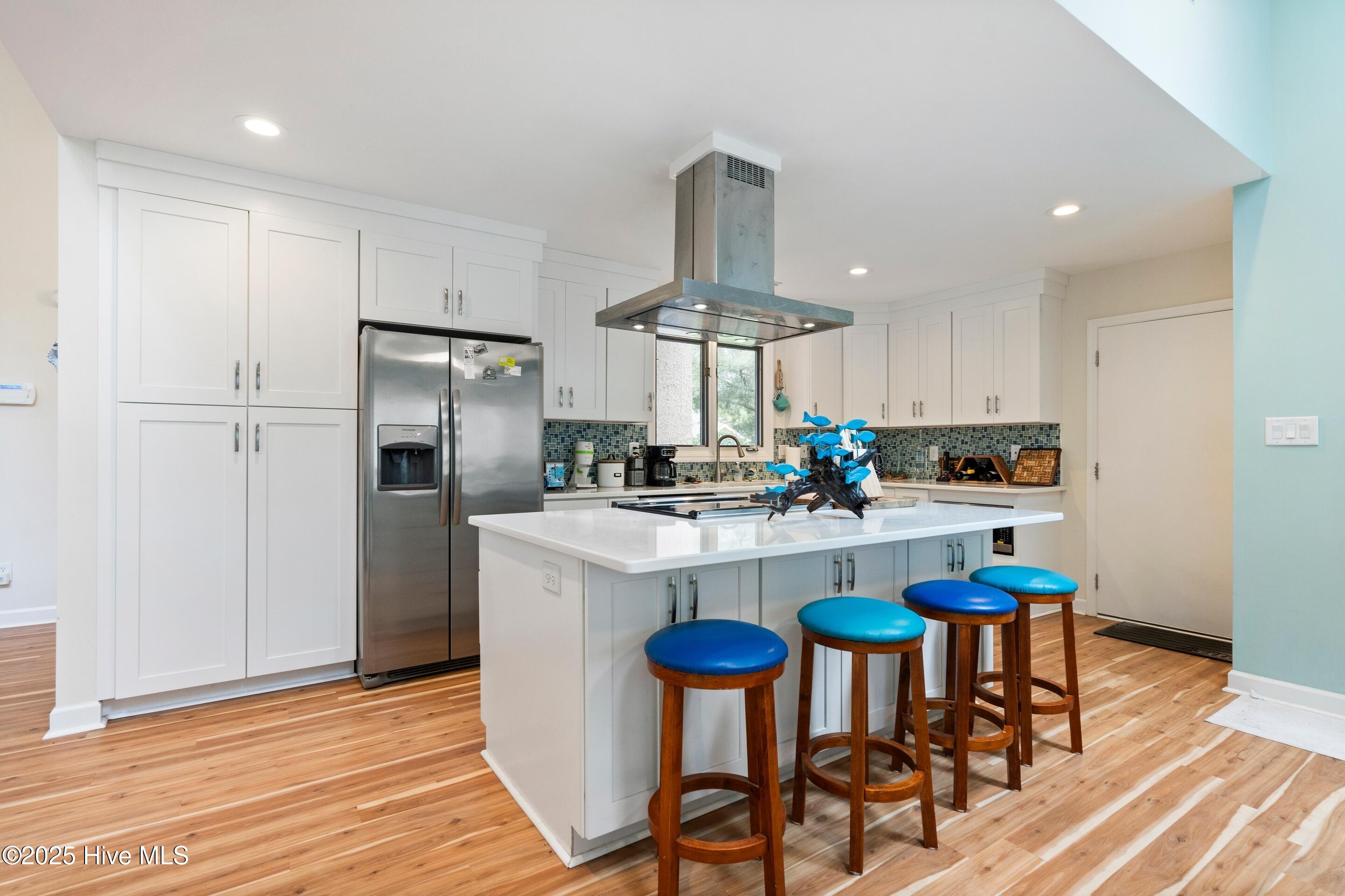 100517106 | Photo 16