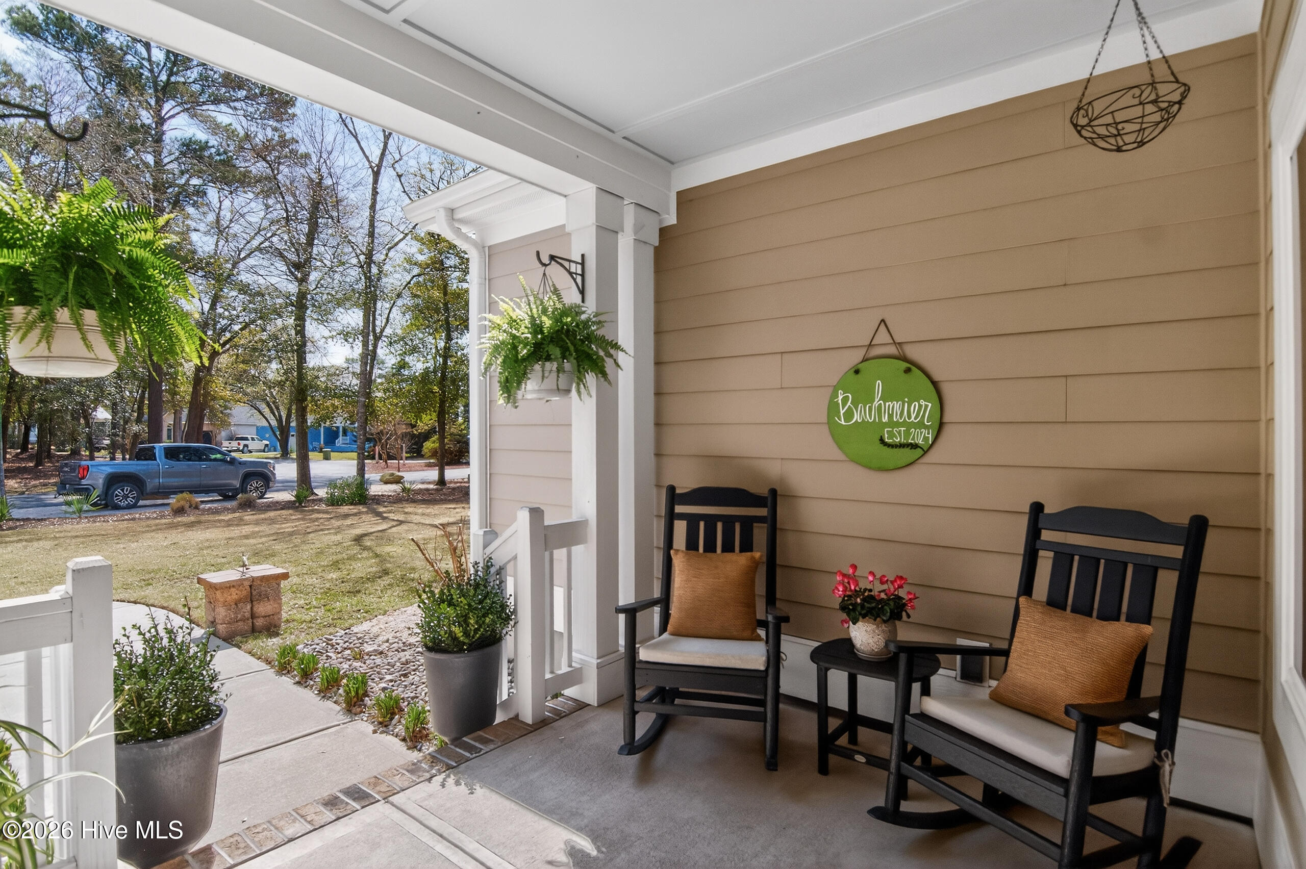 100565321 | Photo 13