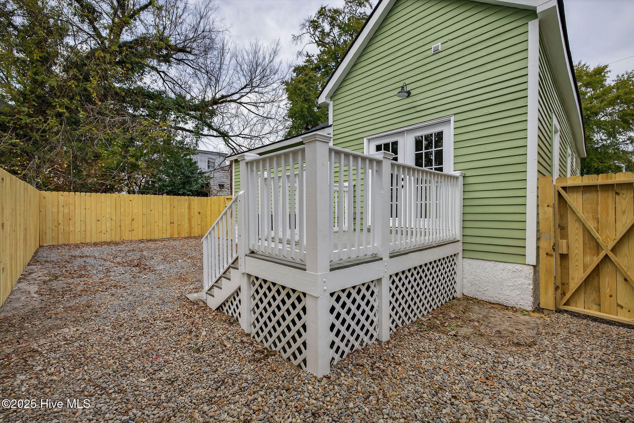 100537754 | Photo 31