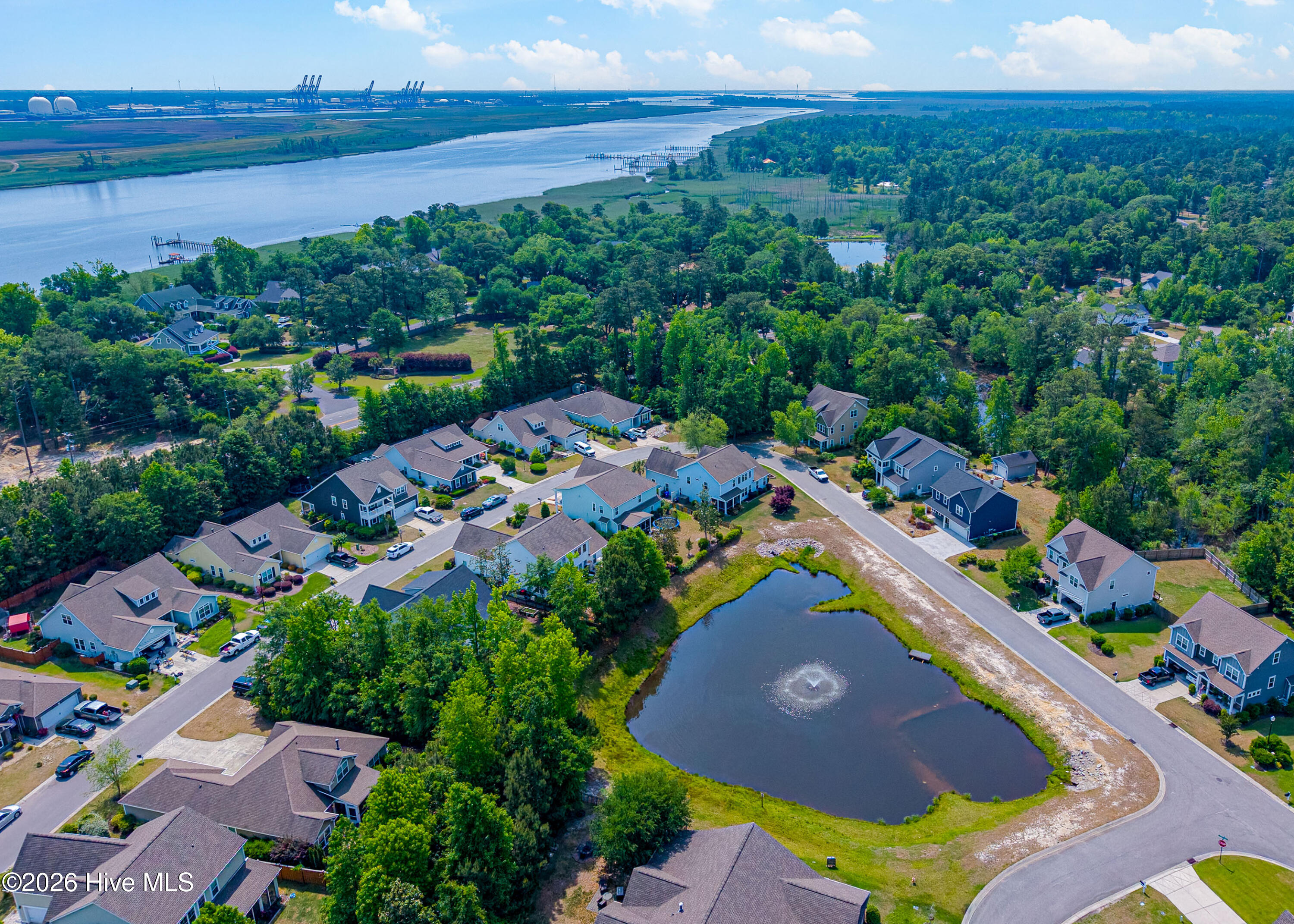 100570577 | Photo 33