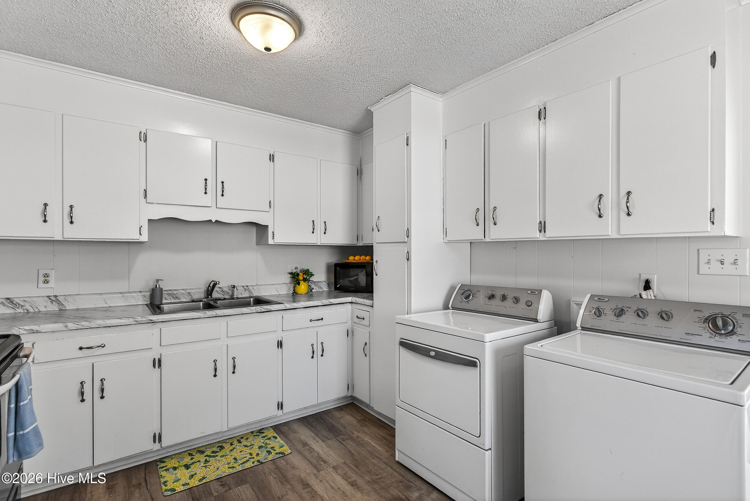 100553454 | Photo 10