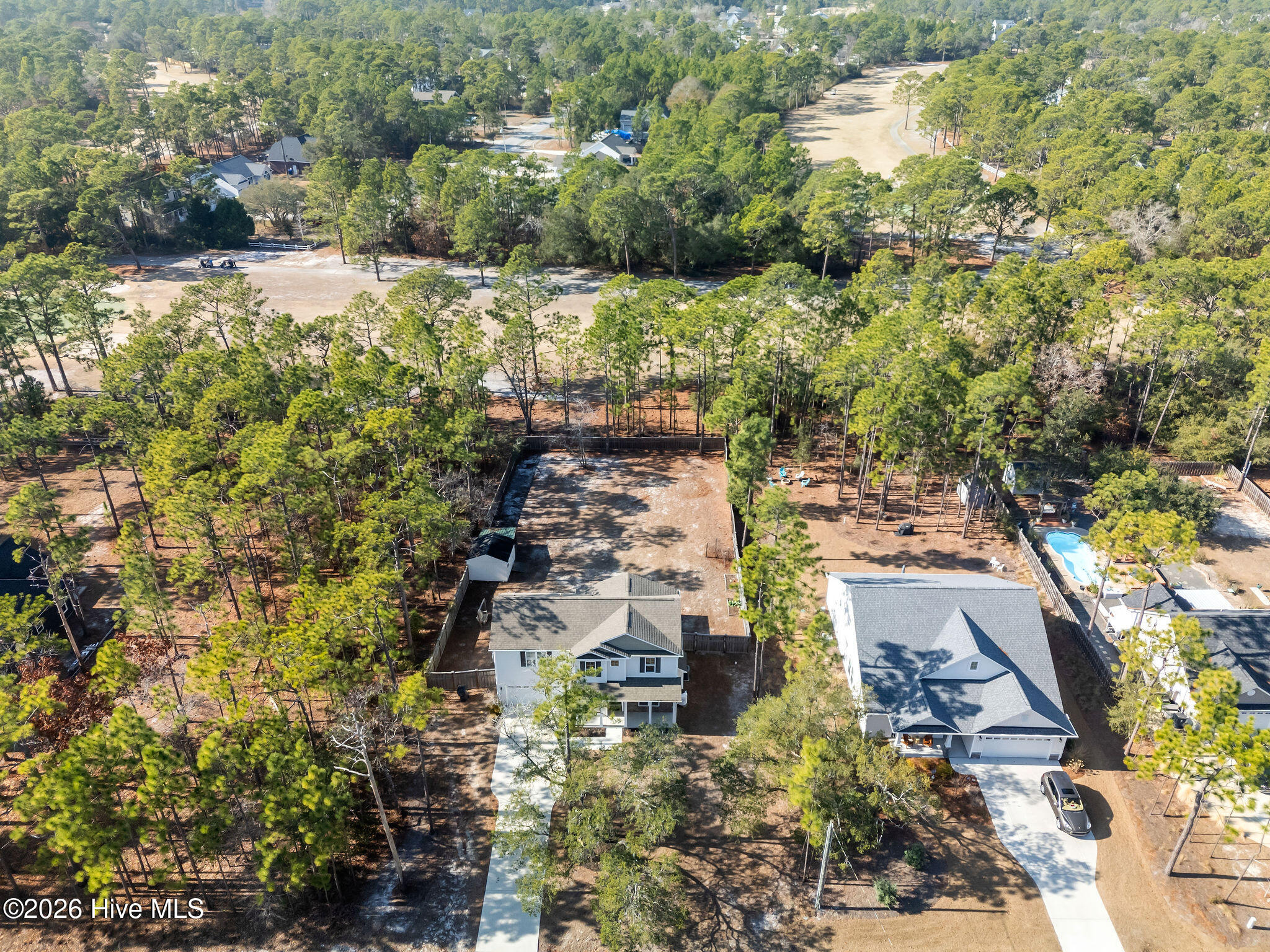 100548283 | Photo 42