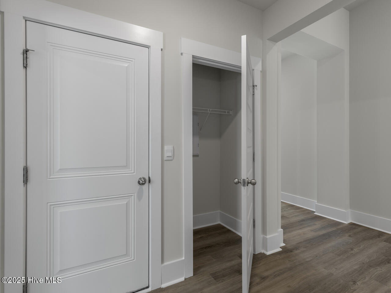 100544073 | Photo 22