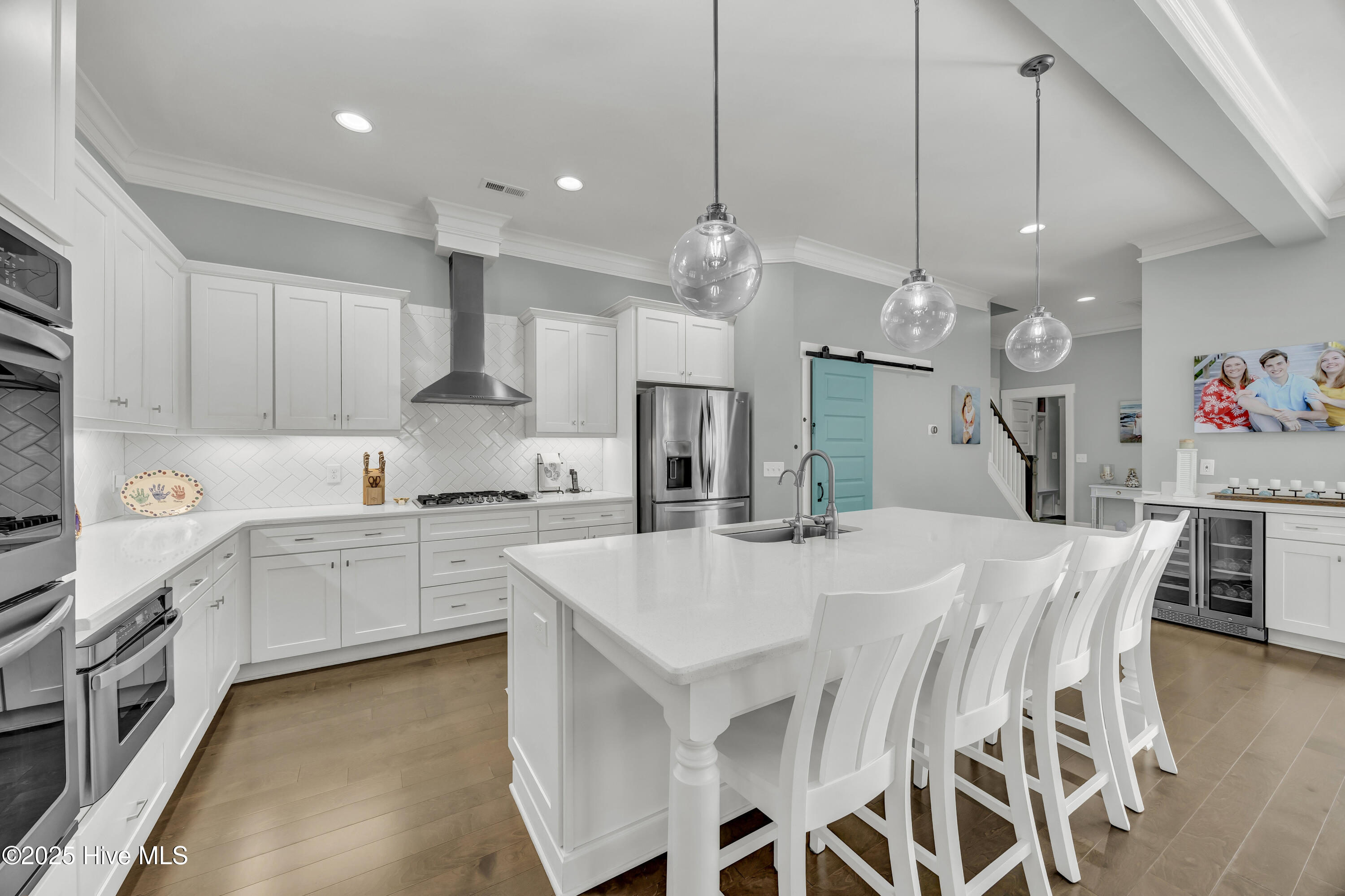 100538273 | Photo 17