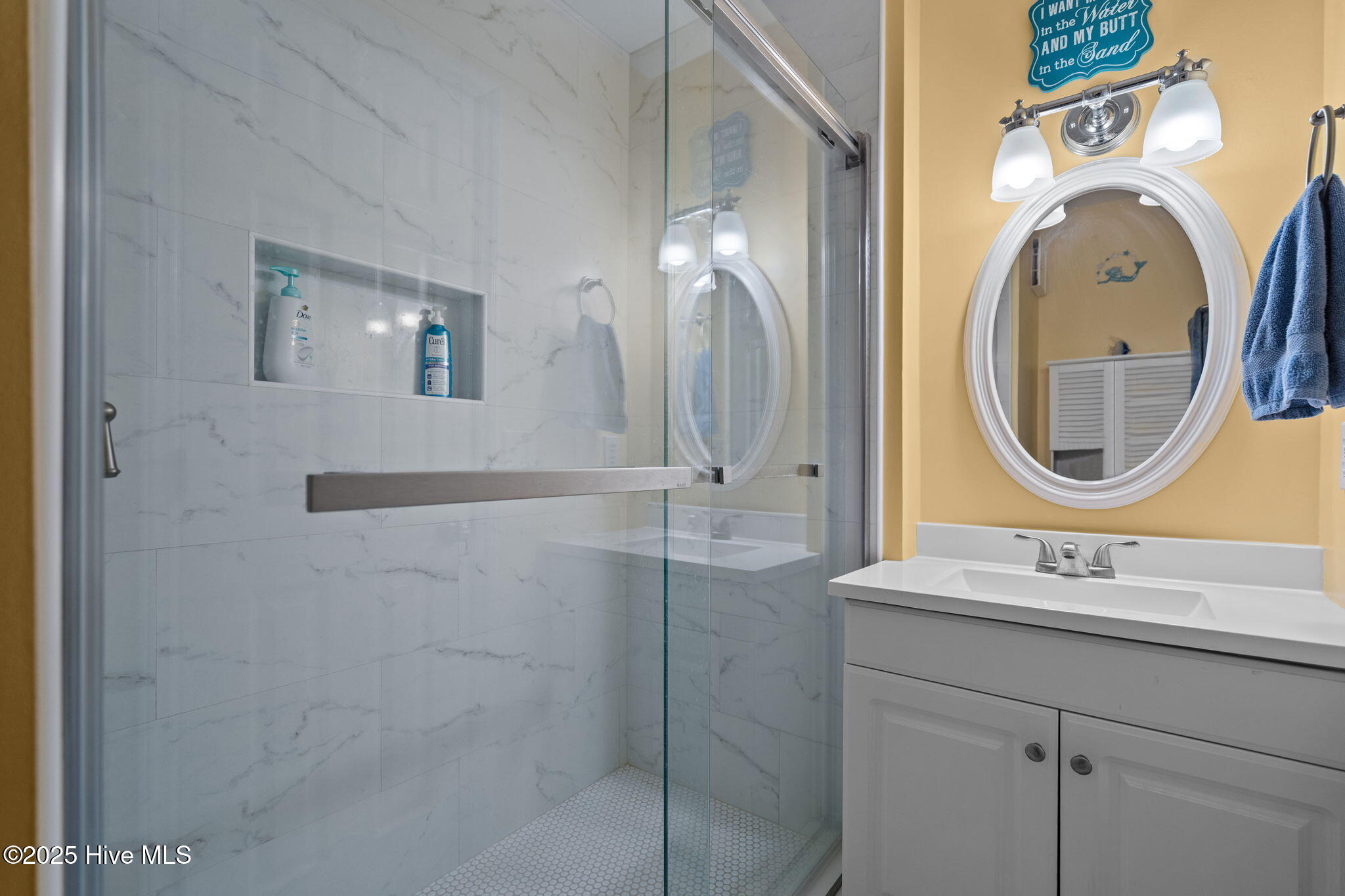 100538407 | Photo 29