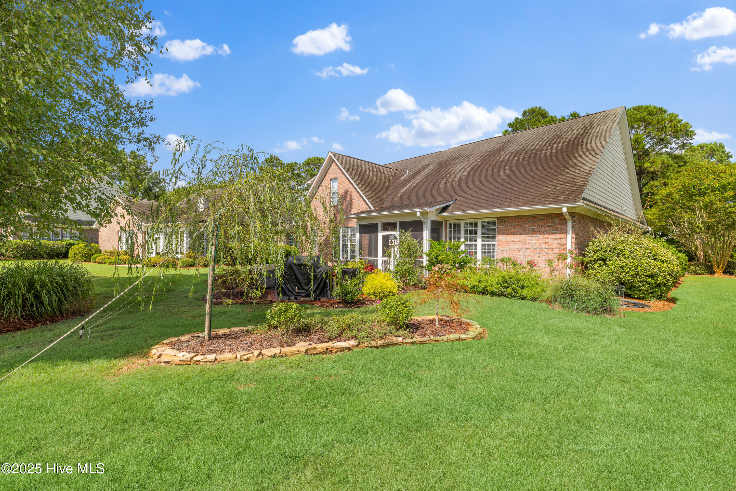 100514630 | Photo 52