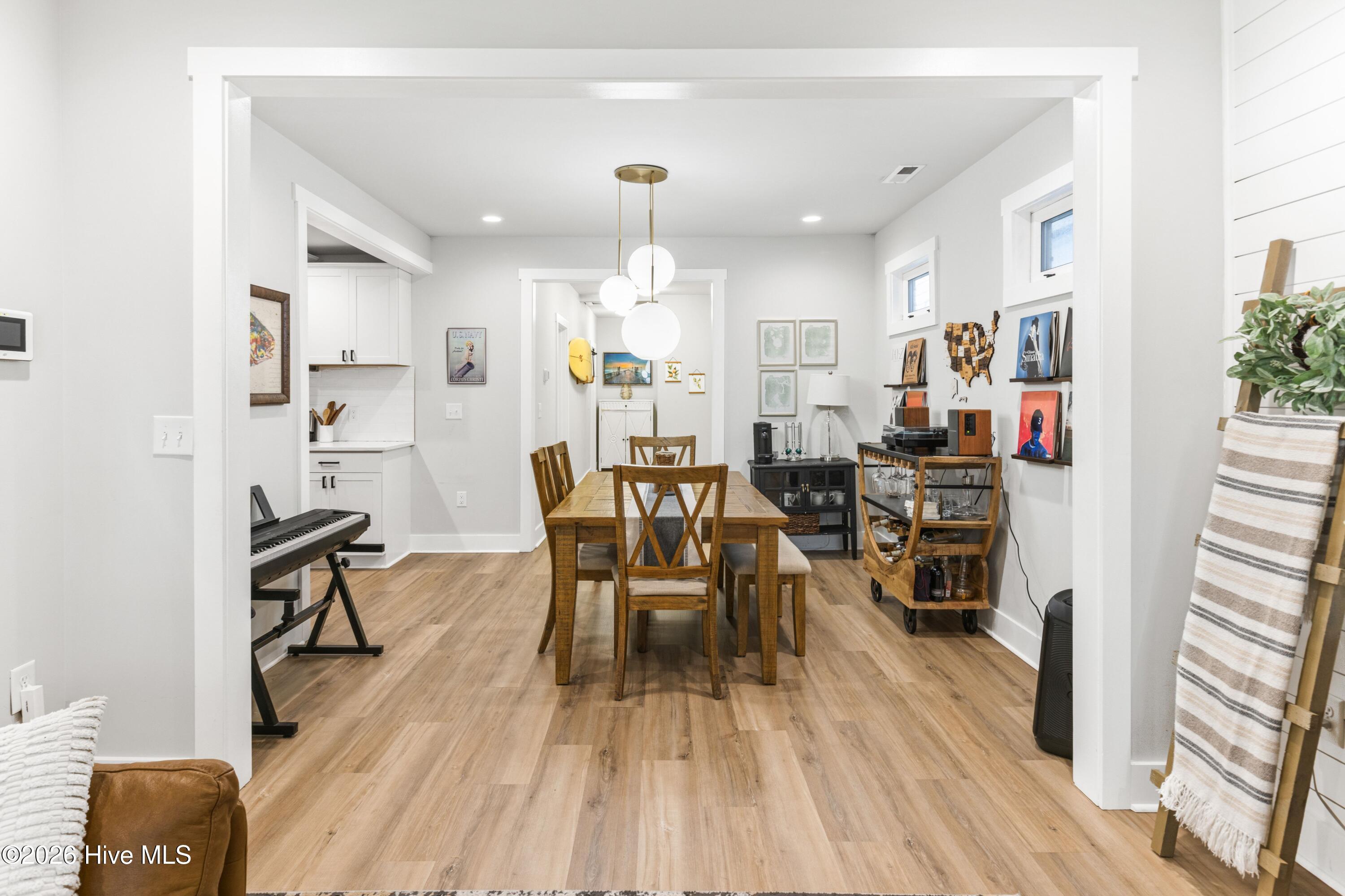 100559701 | Photo 12