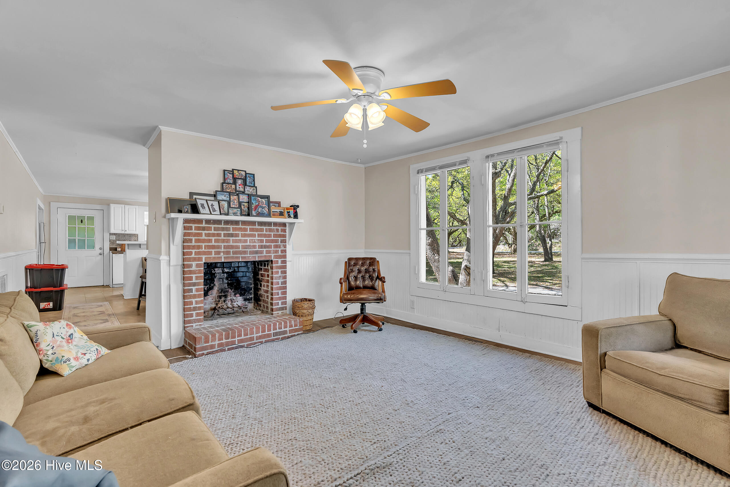 100567144 | Photo 22