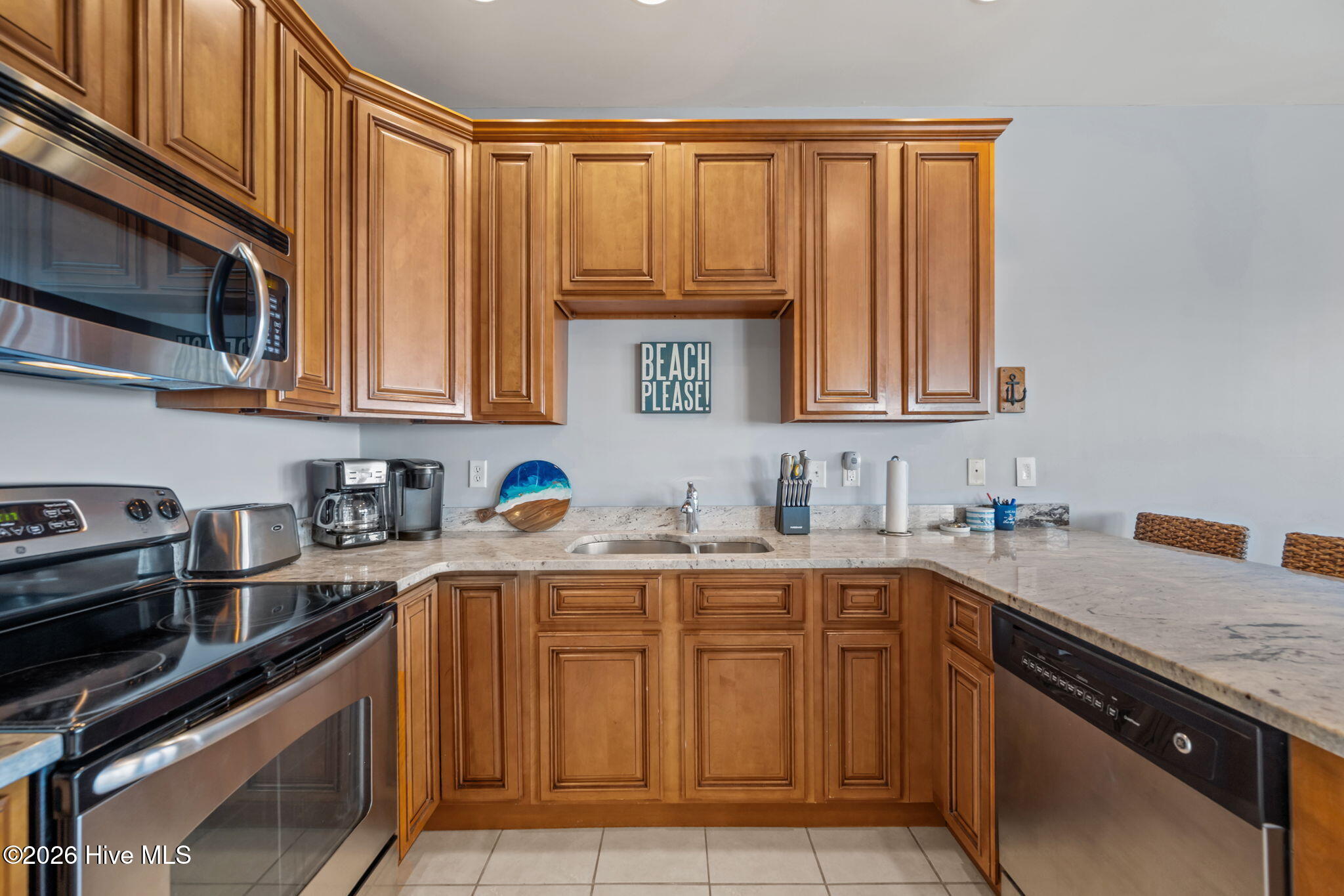 100560974 | Photo 13