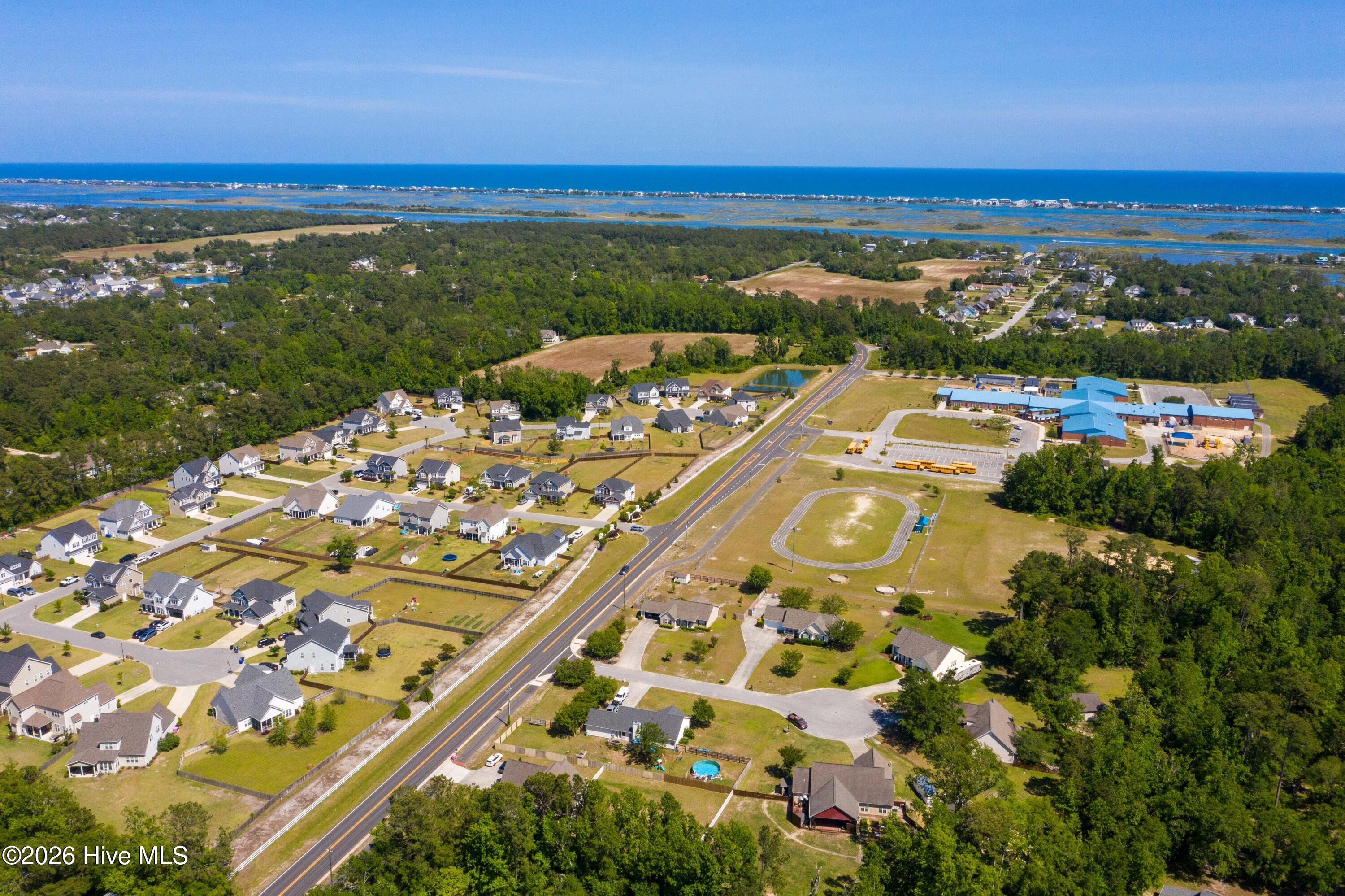 100570158 | Photo 41