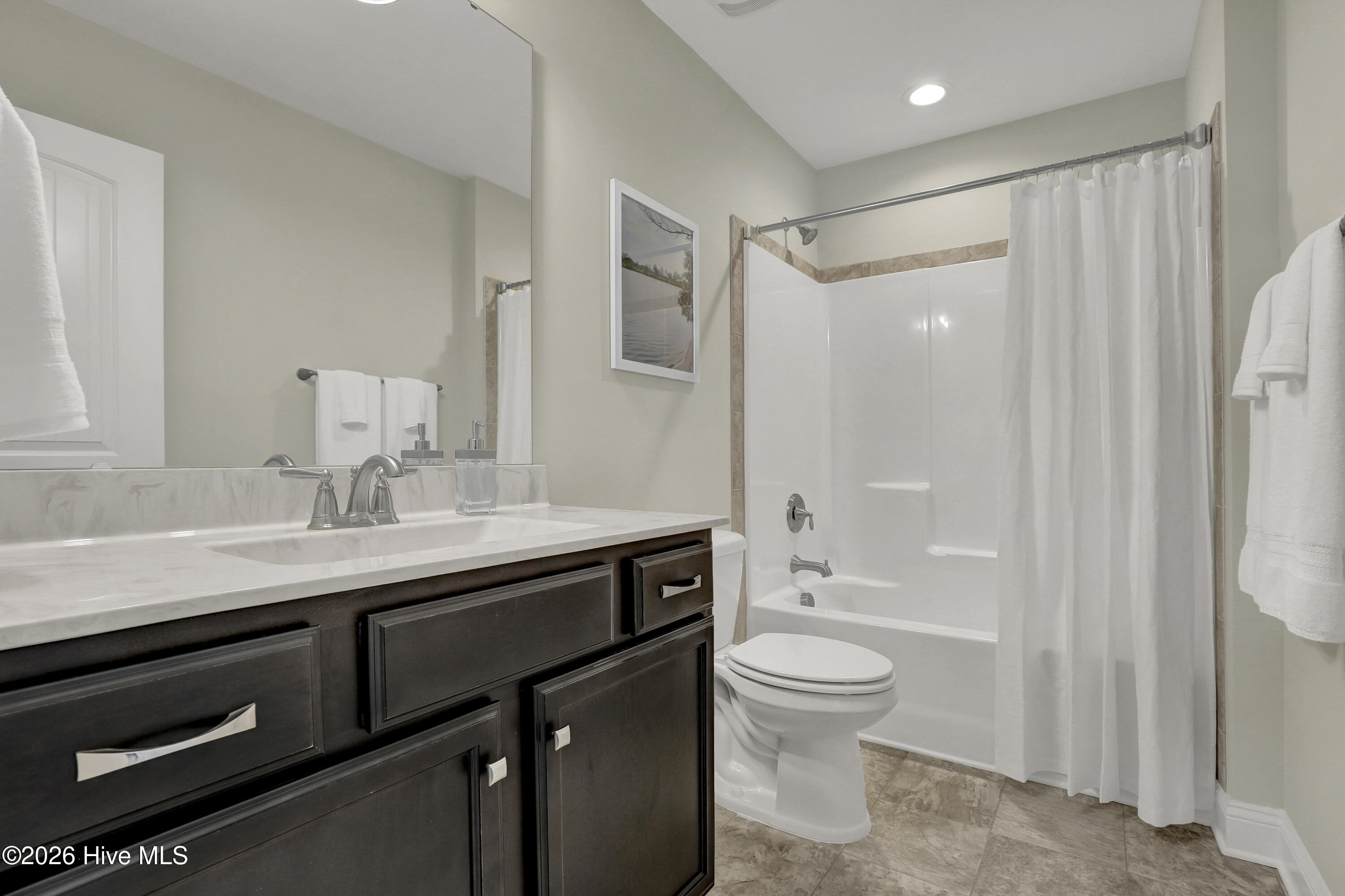 100550912 | Photo 23