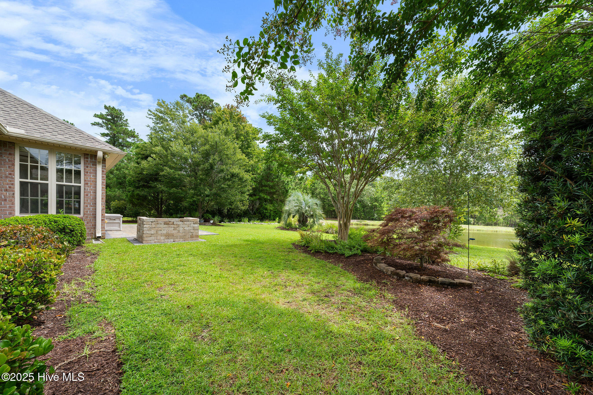 100524928 | Photo 38