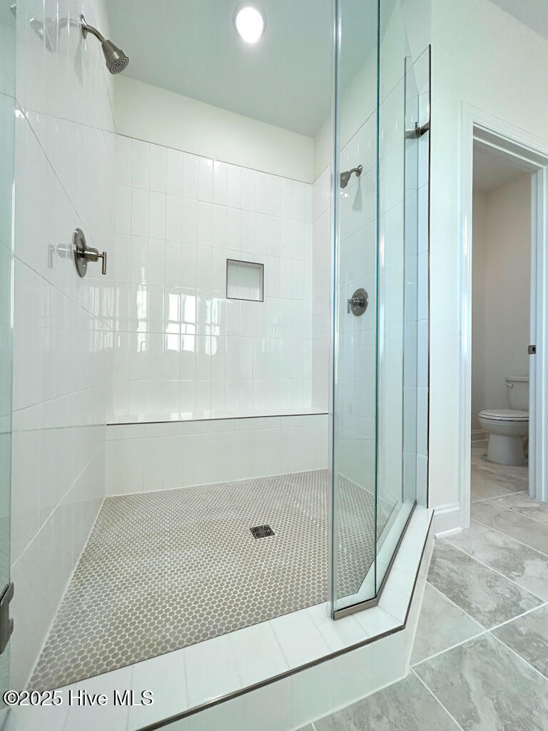 100510089 | Photo 80