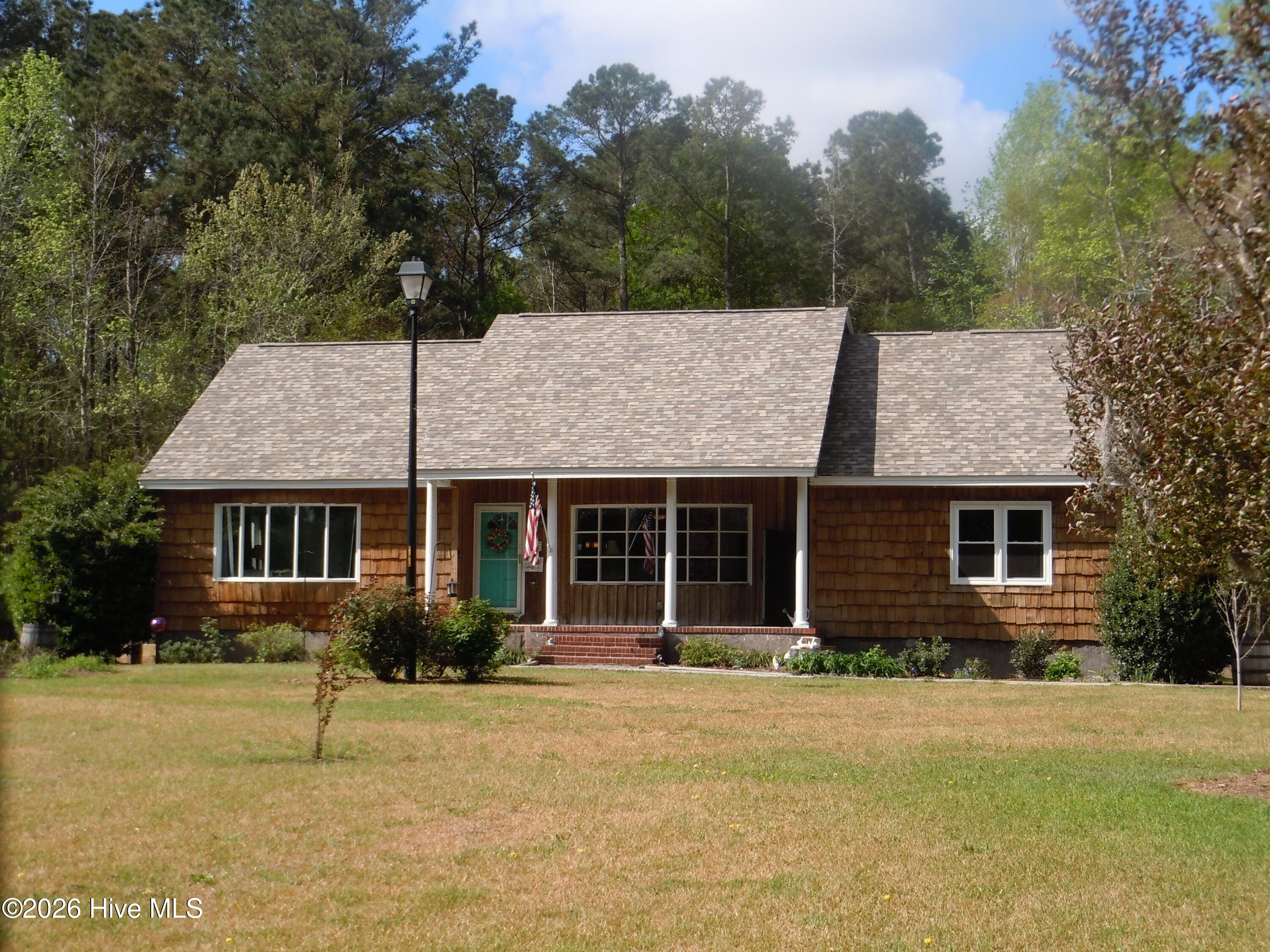 100565129 | Photo 113