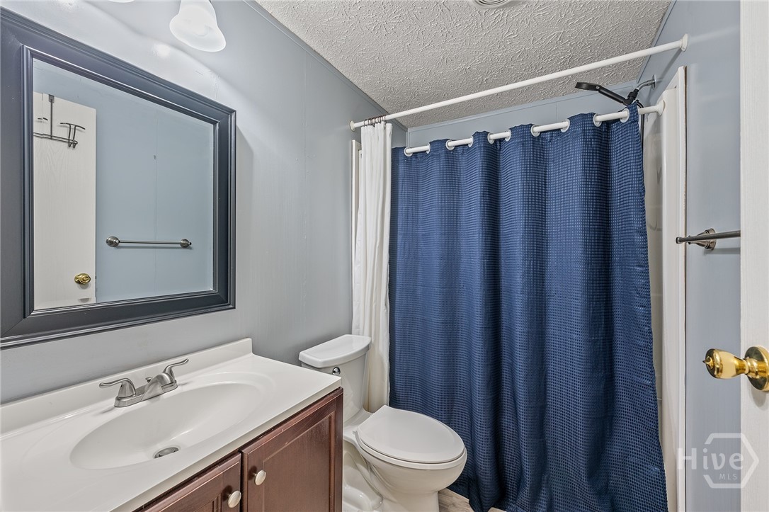 Cottage Bathroom 2