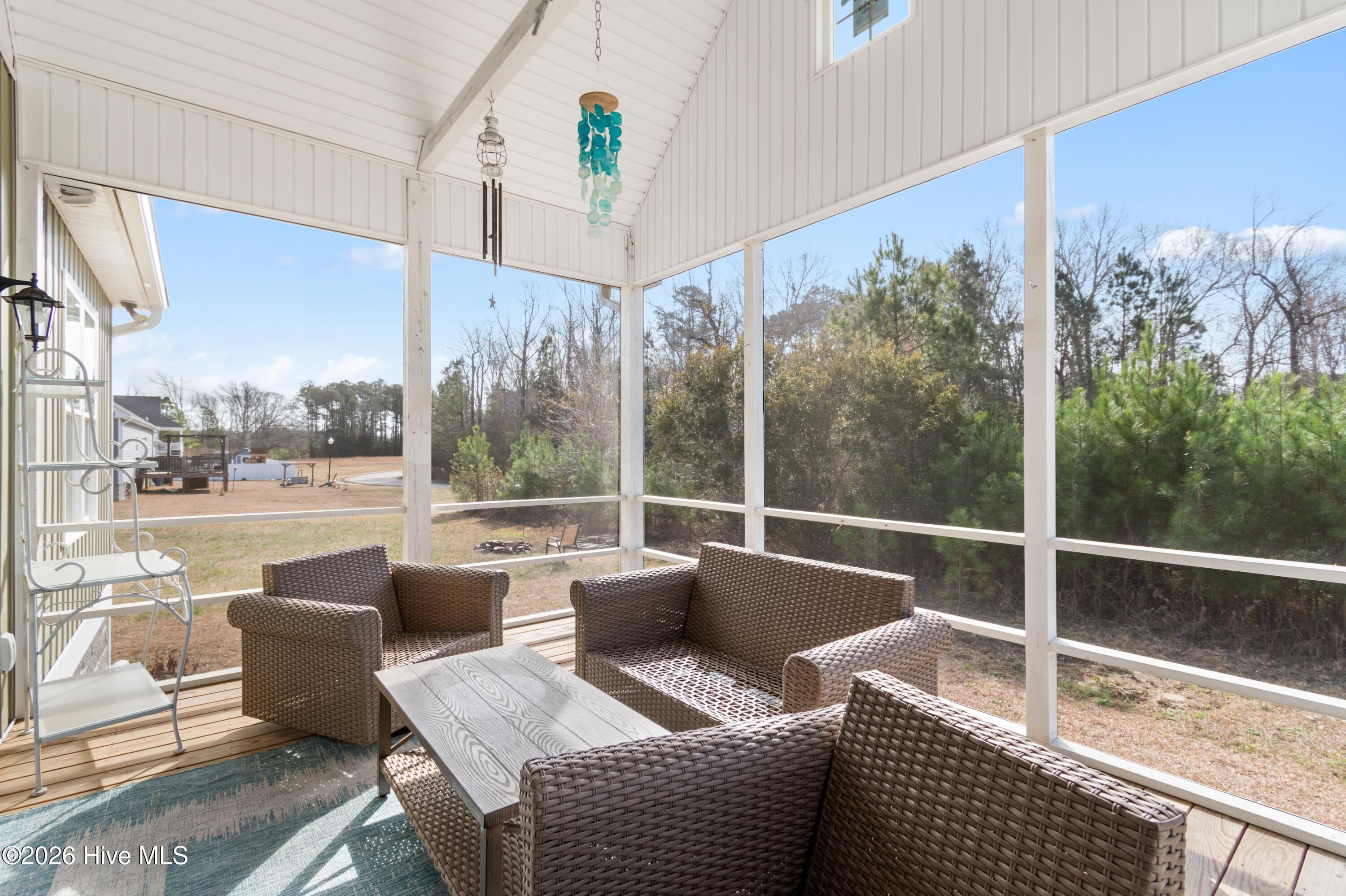 100548806 | Photo 39