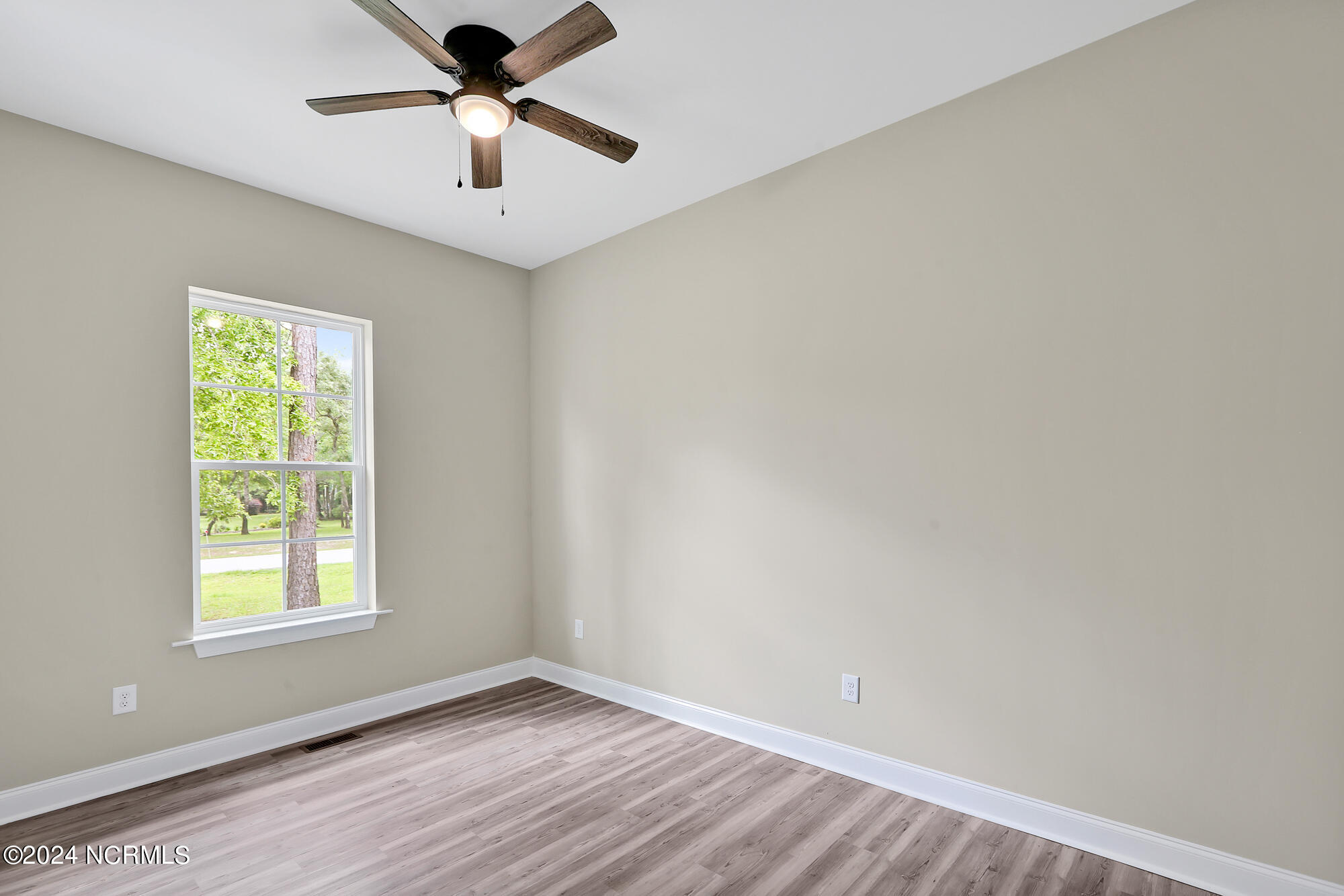 100471583 | Photo 34