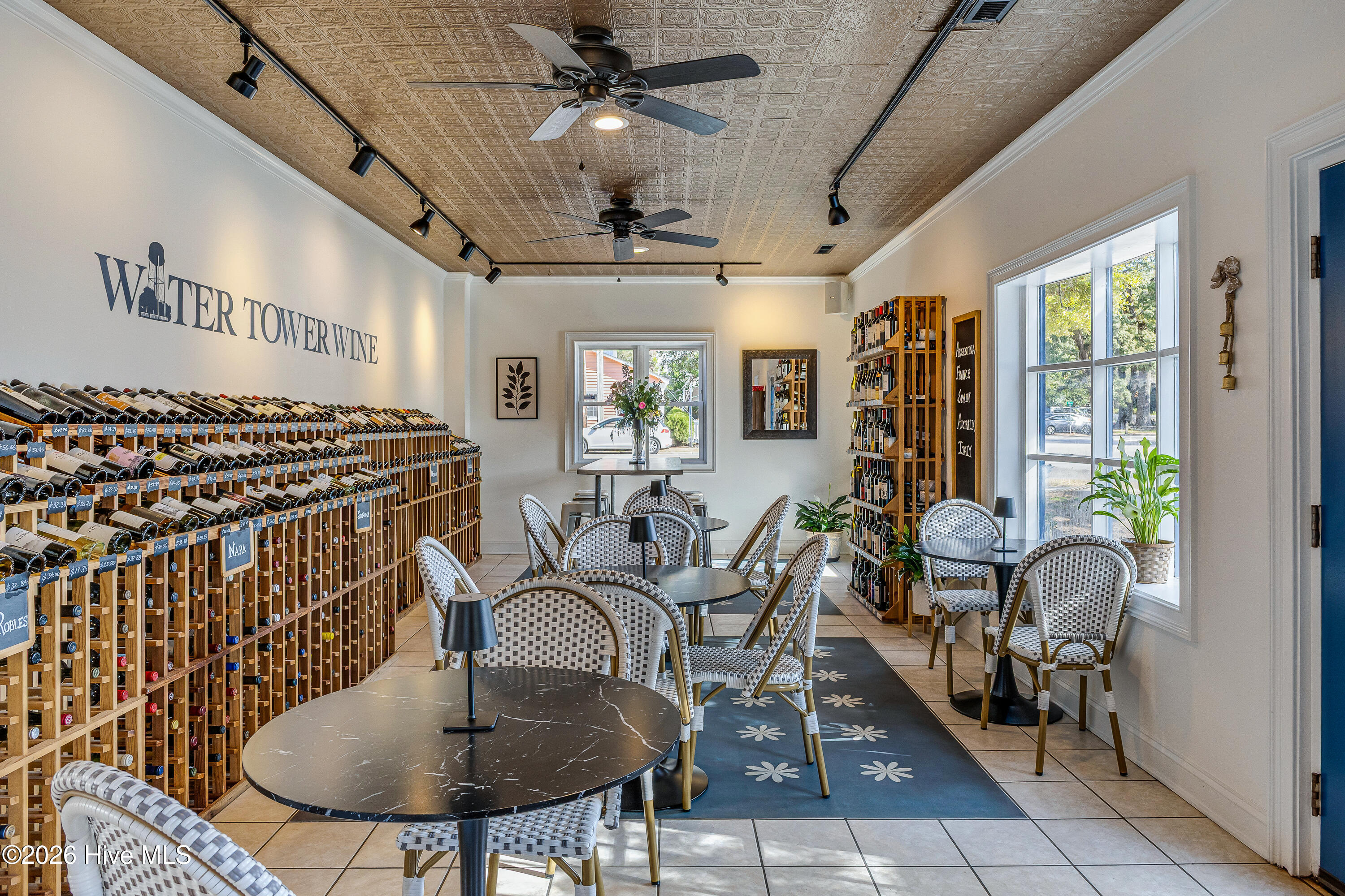 100517348 | Photo 20