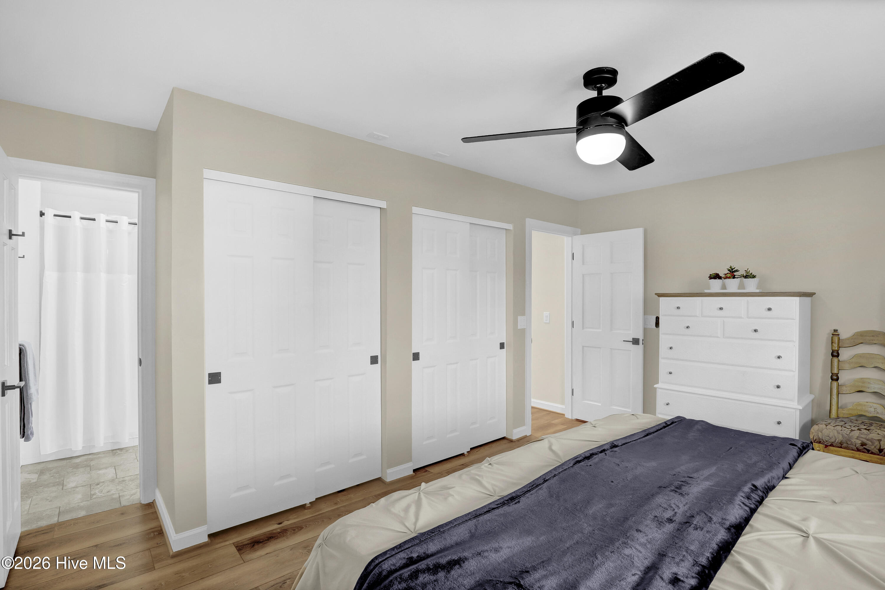 100548794 | Photo 18