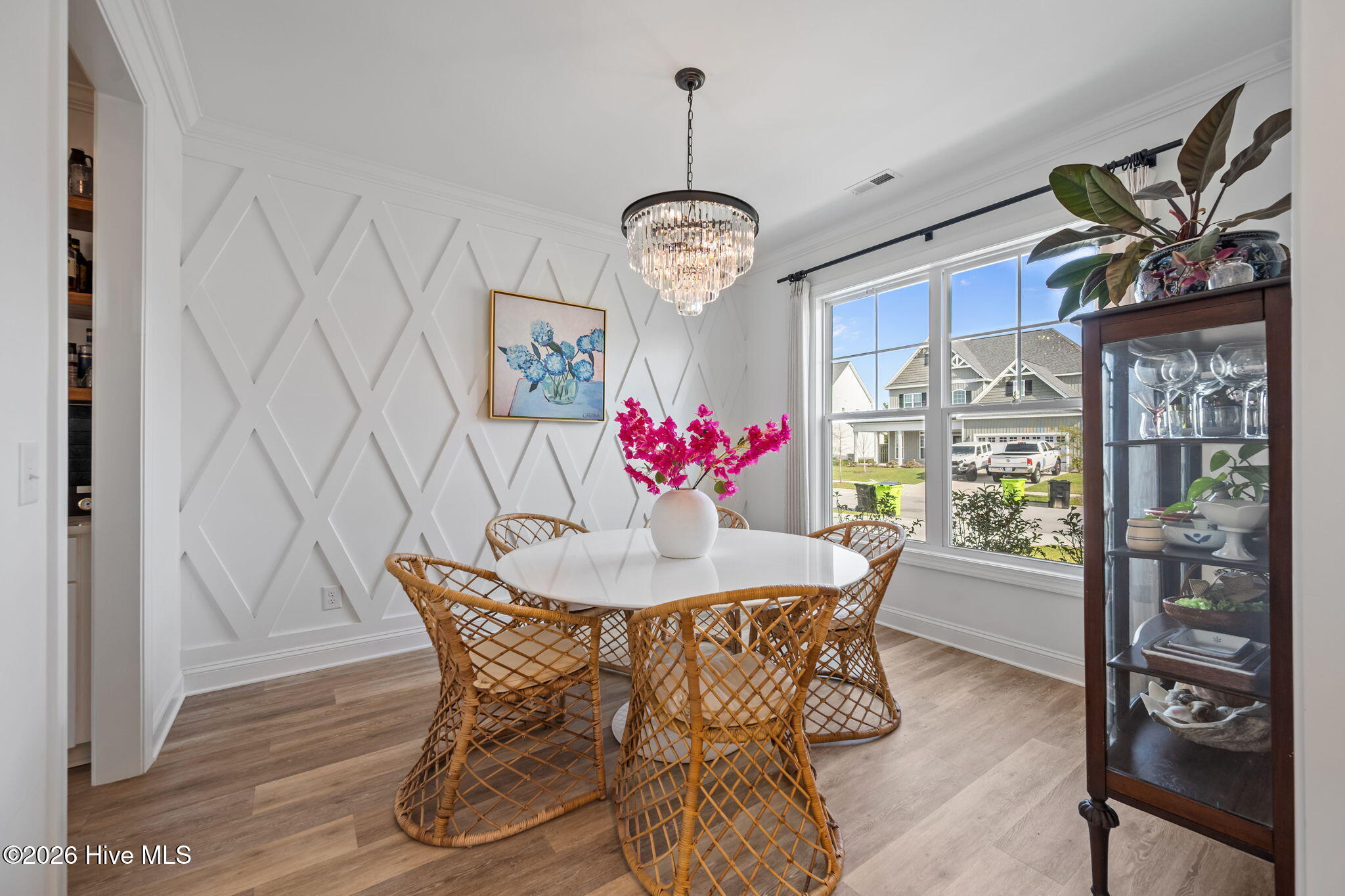 100566111 | Photo 19