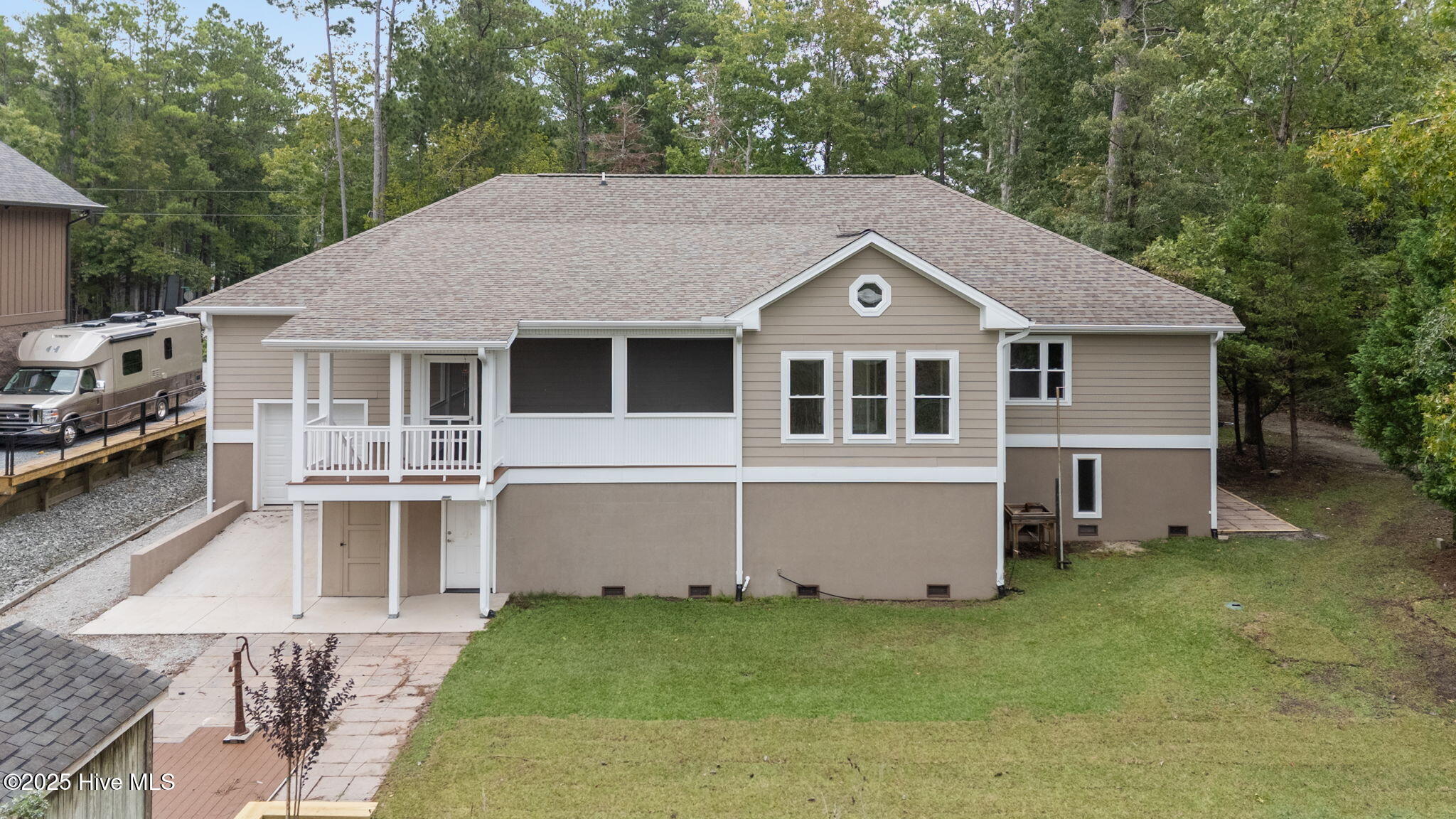 402 Whittaker Point Road,Oriental