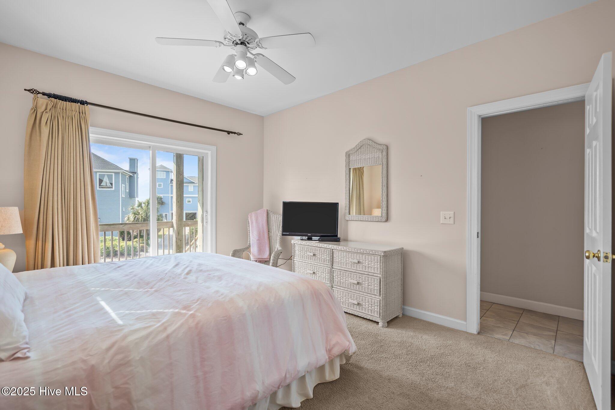 100506590 | Photo 33