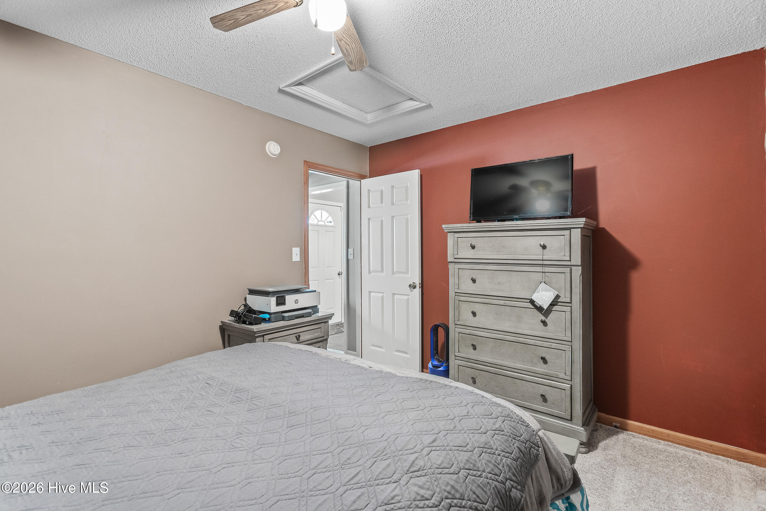 100566424 | Photo 16