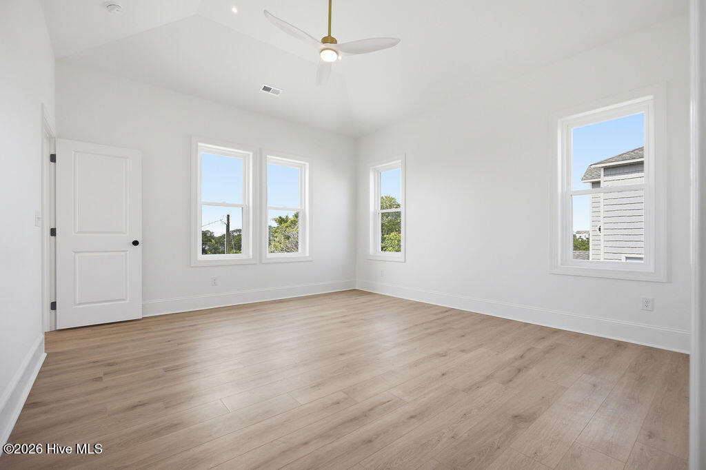 1 Bottlenose Boulevard,North Topsail Beach