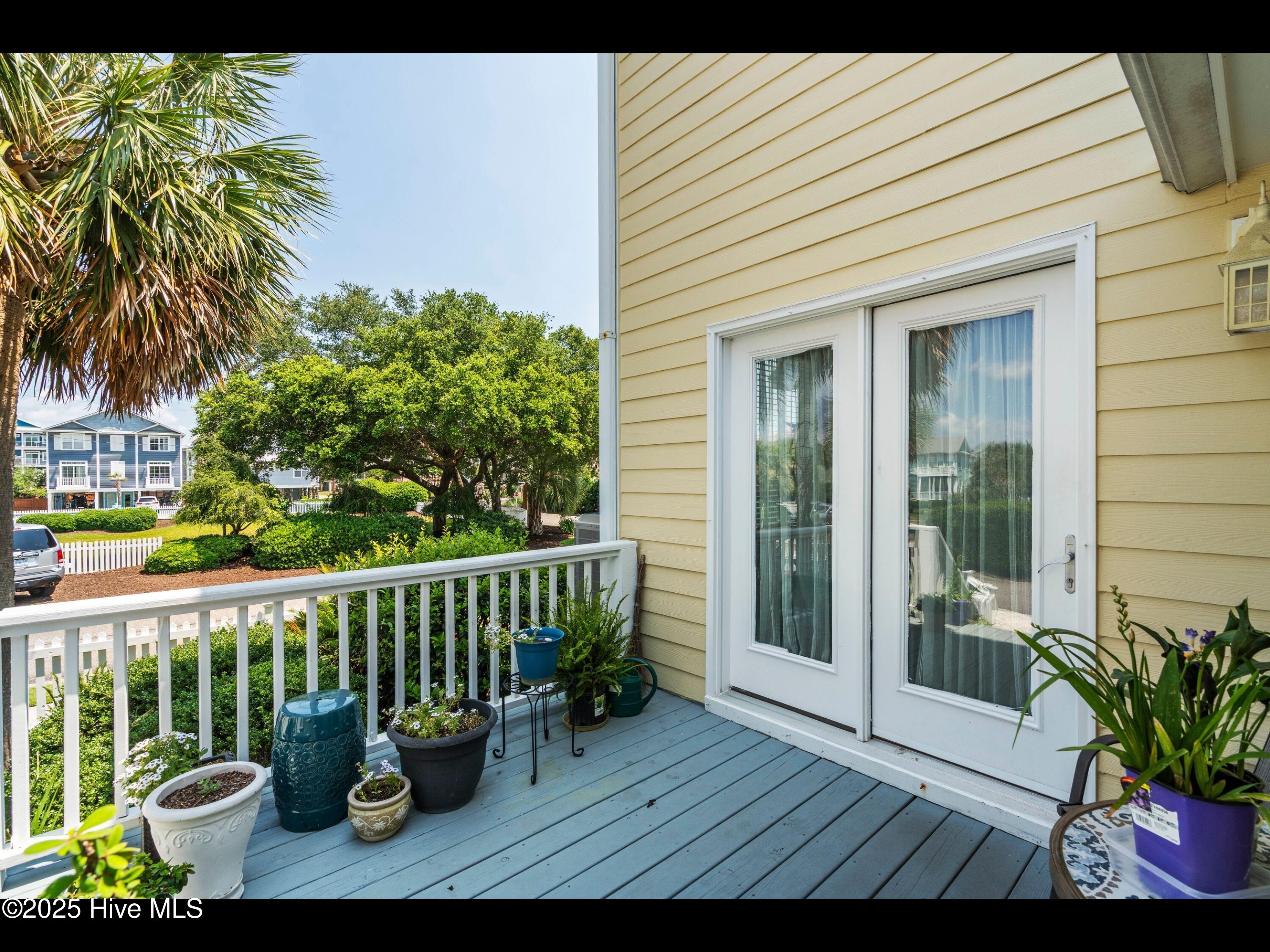 100511839 | Photo 28