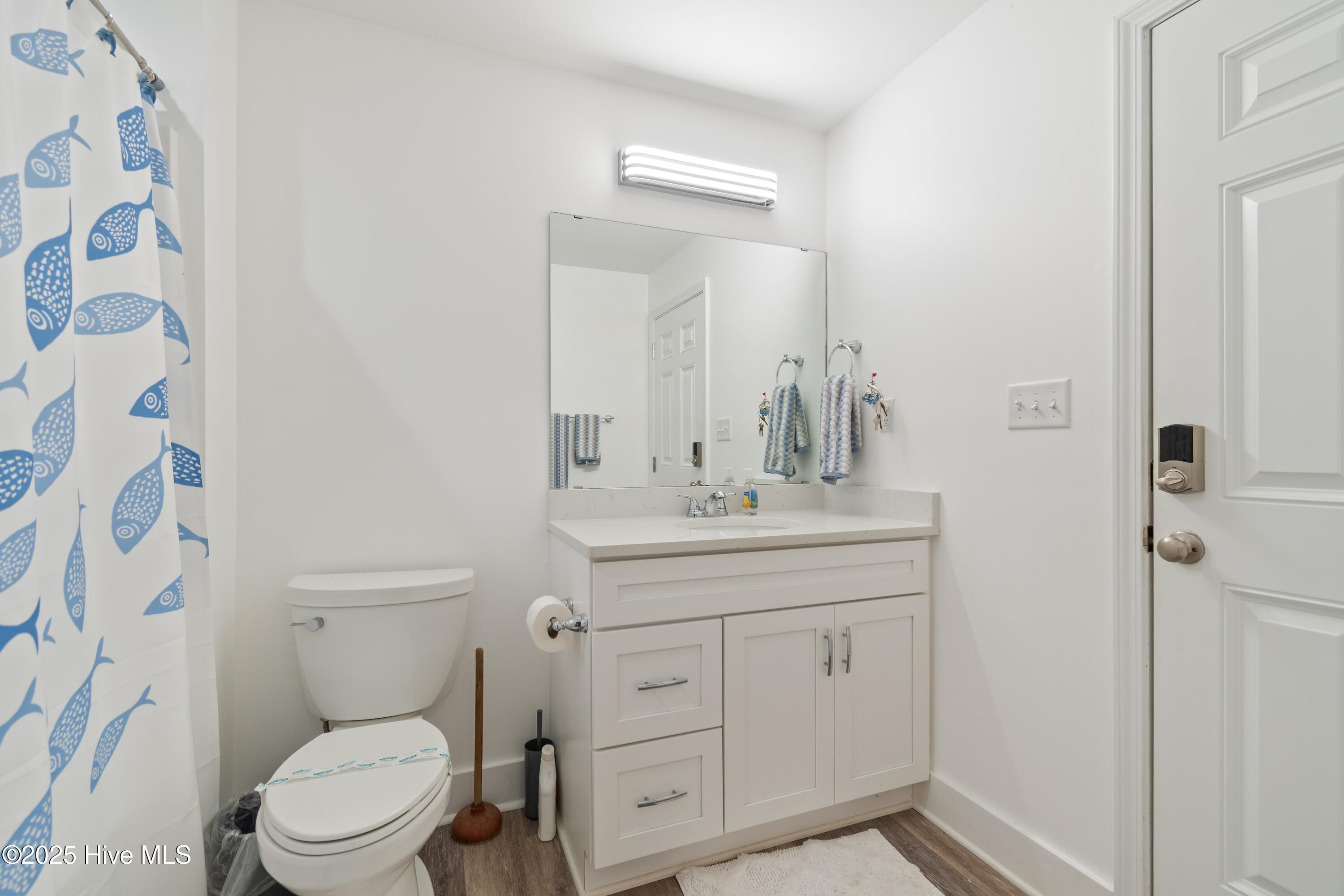 100535762 | Photo 17