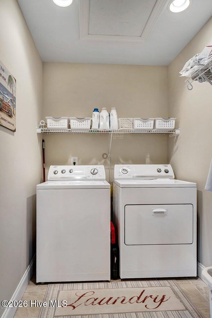 100566076 | Photo 16