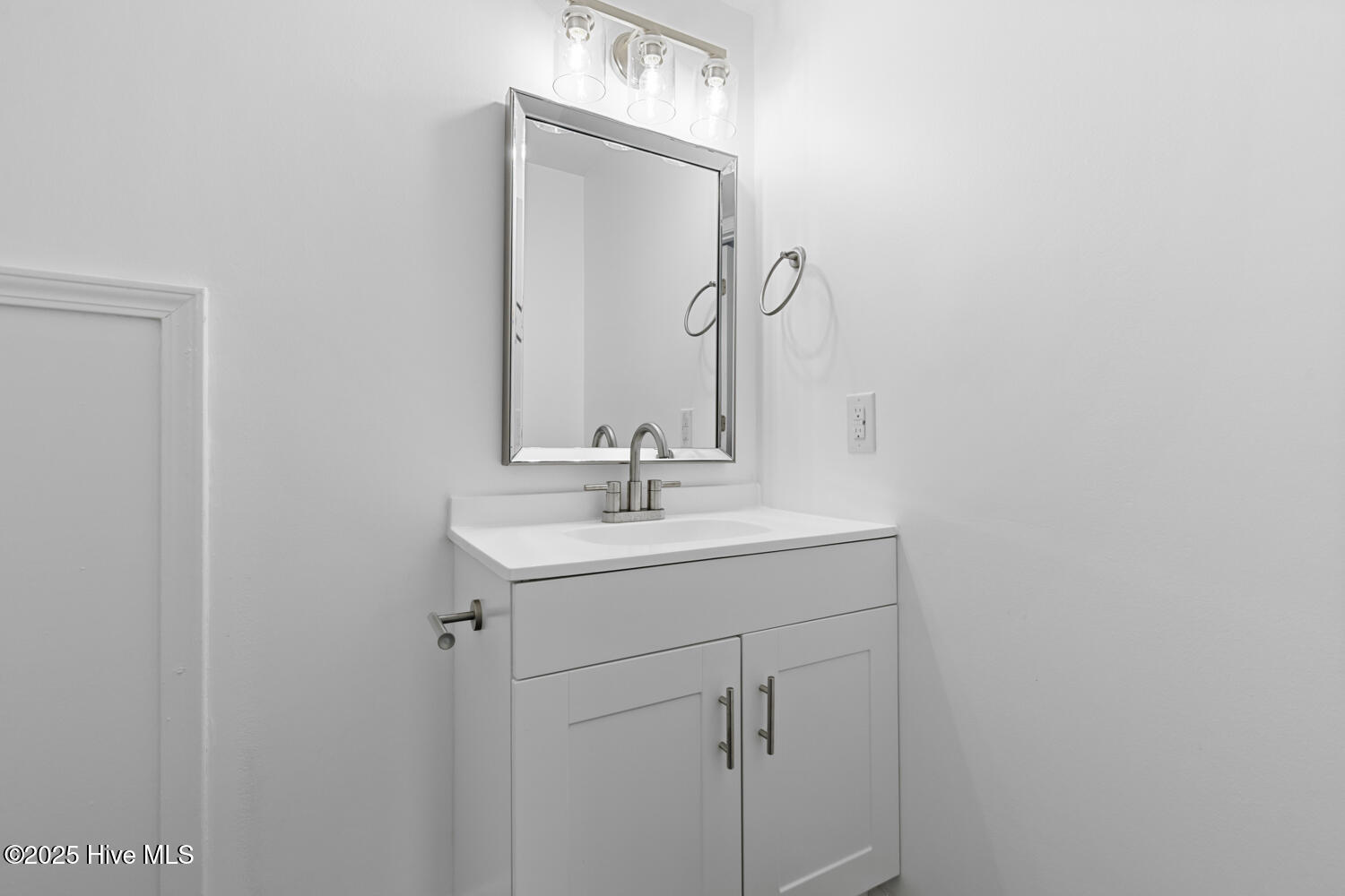 100544818 | Photo 10