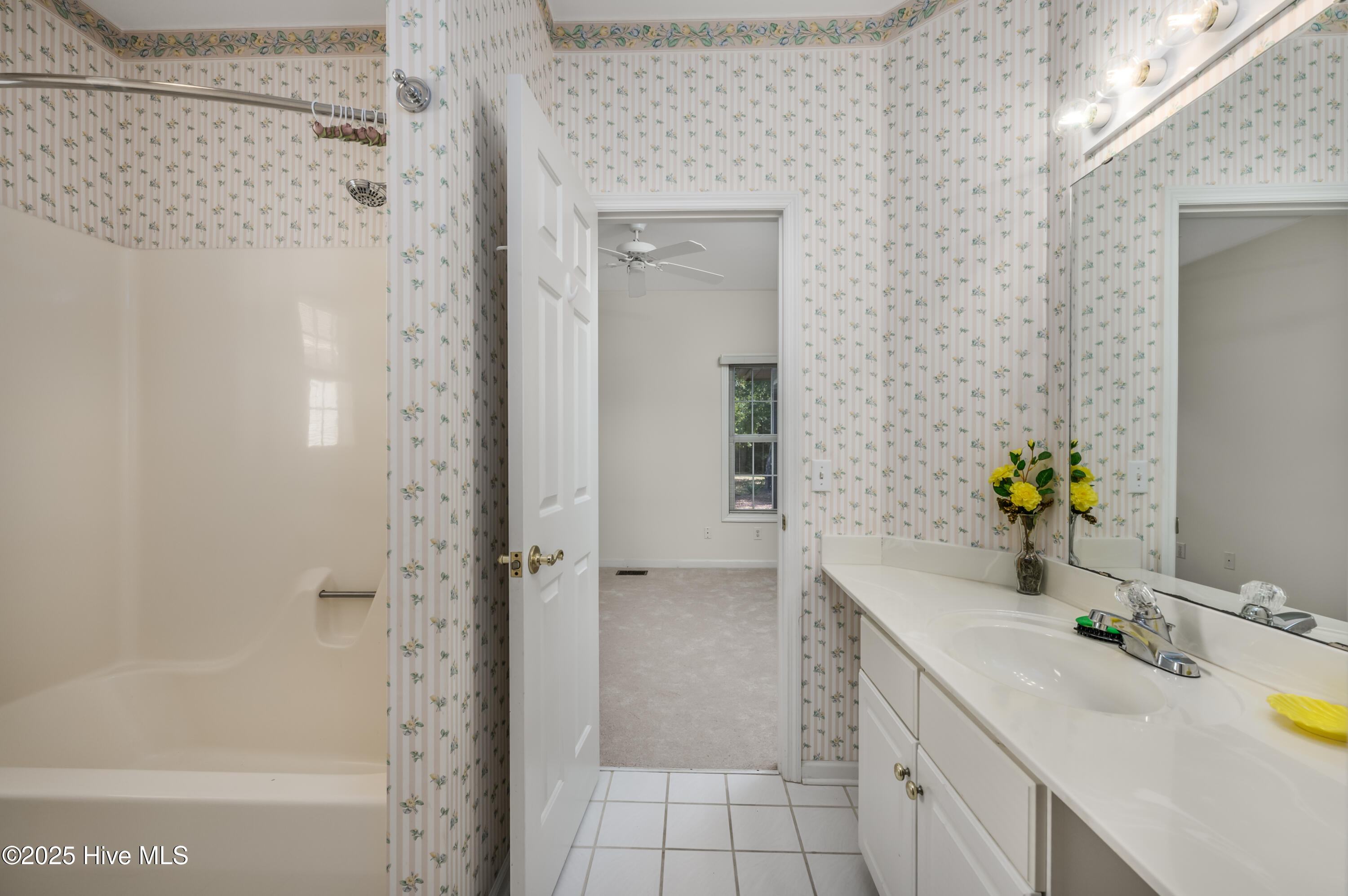 100541509 | Photo 21