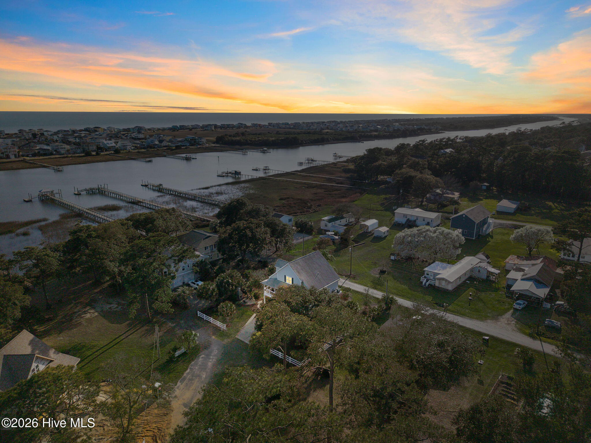 100560331 | Photo 46