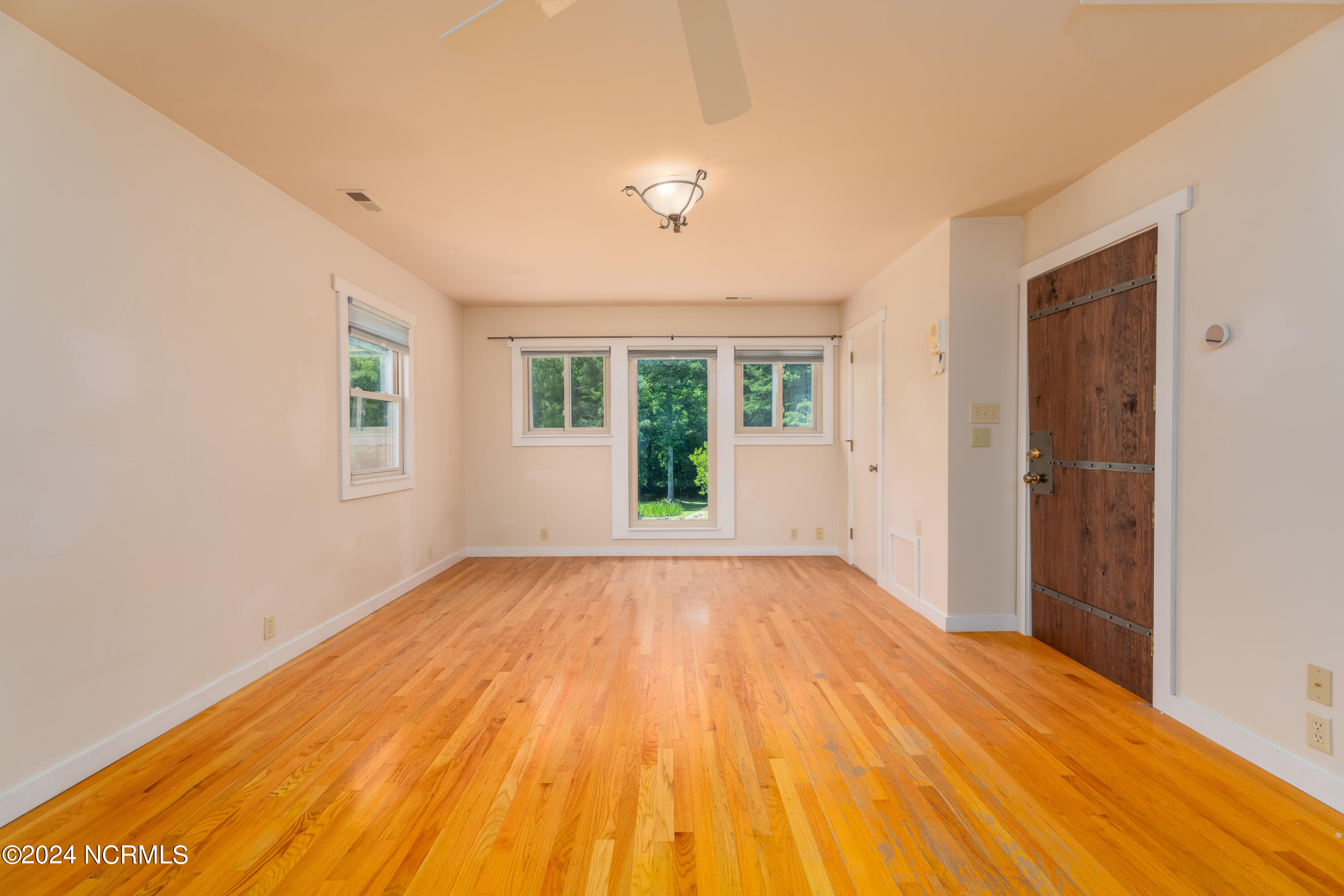 1183 Canady Drive-23