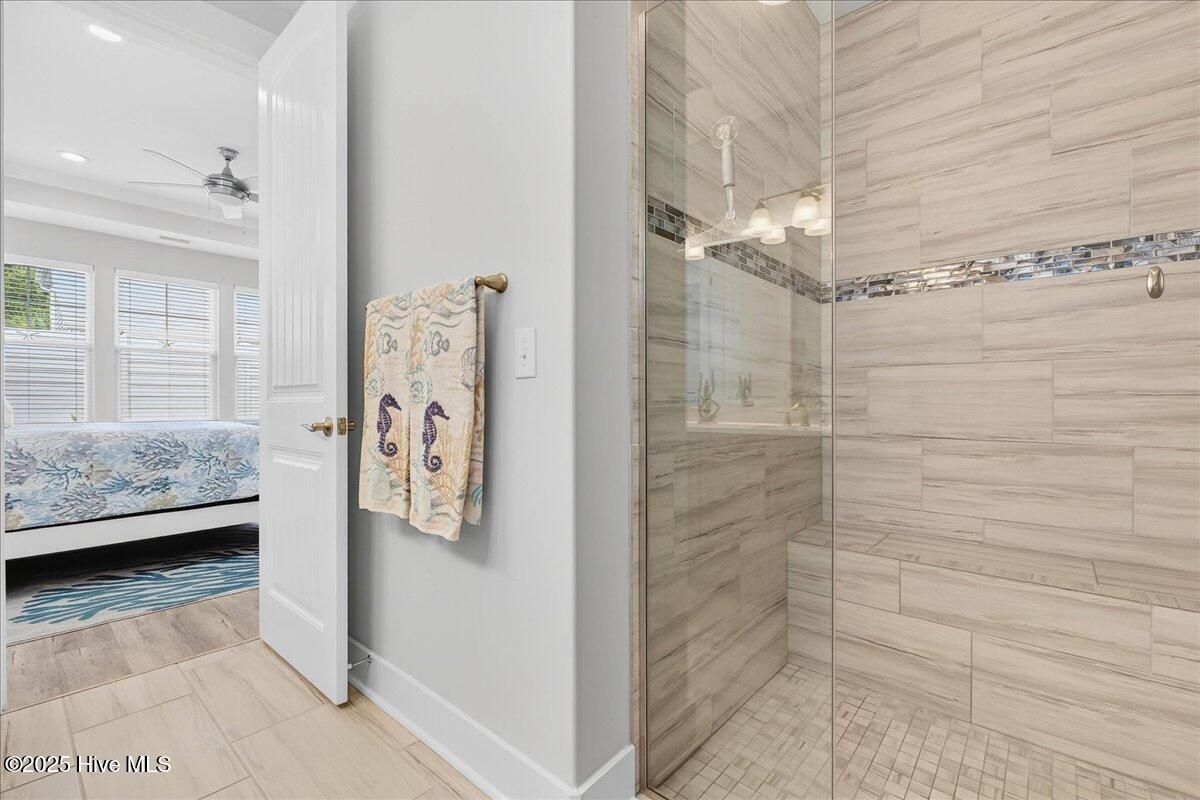 100524378 | Photo 33