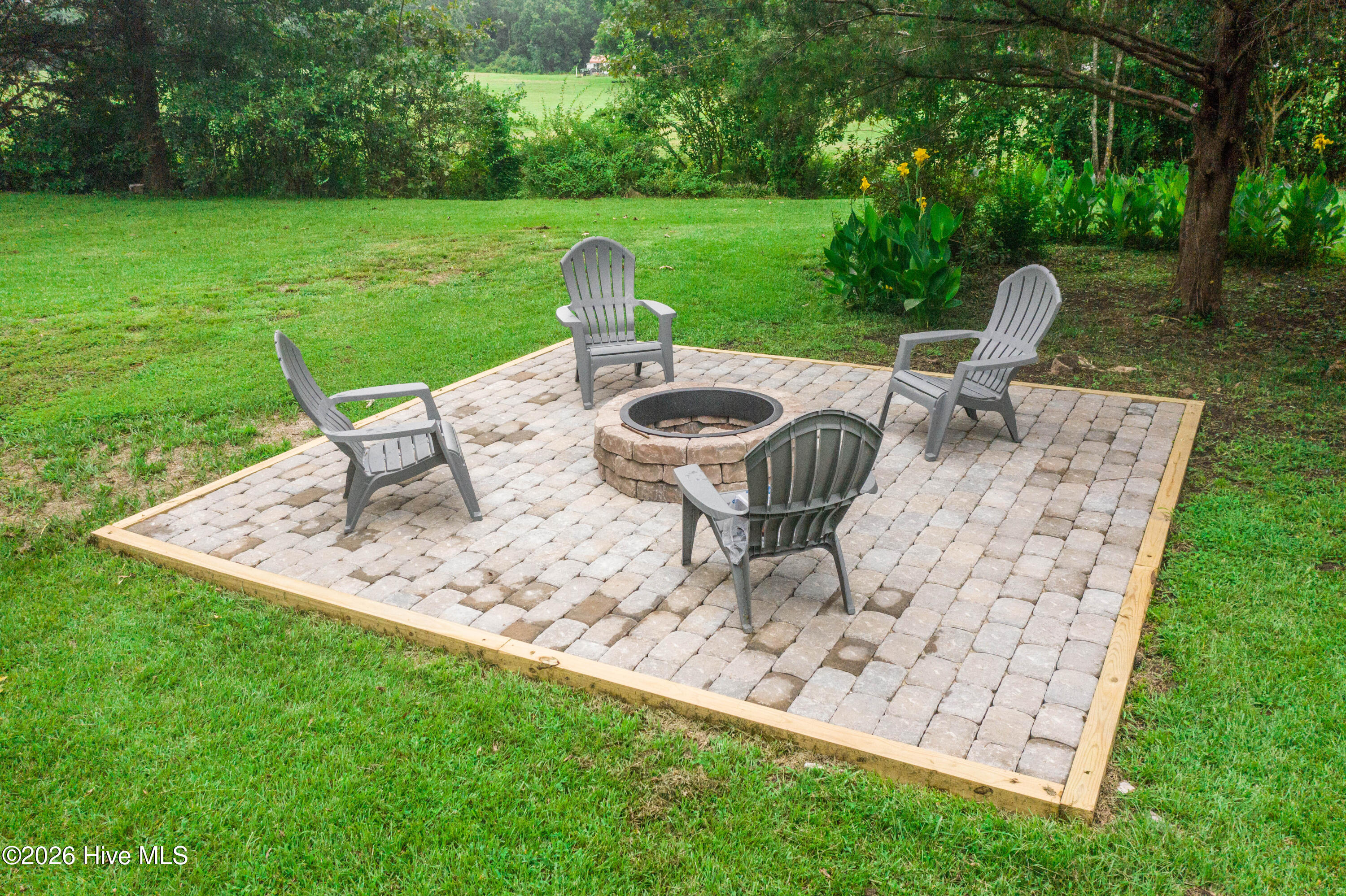 100563568 | Photo 46