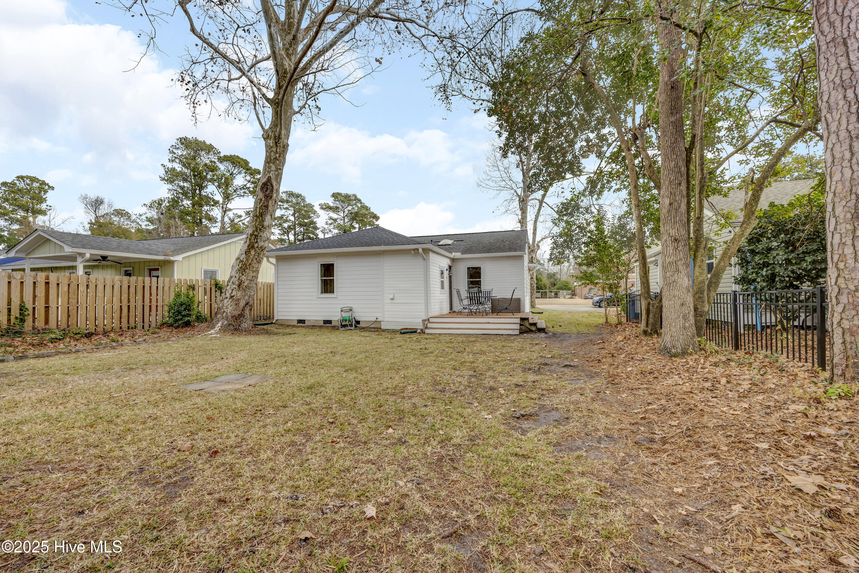 100546144 | Photo 22