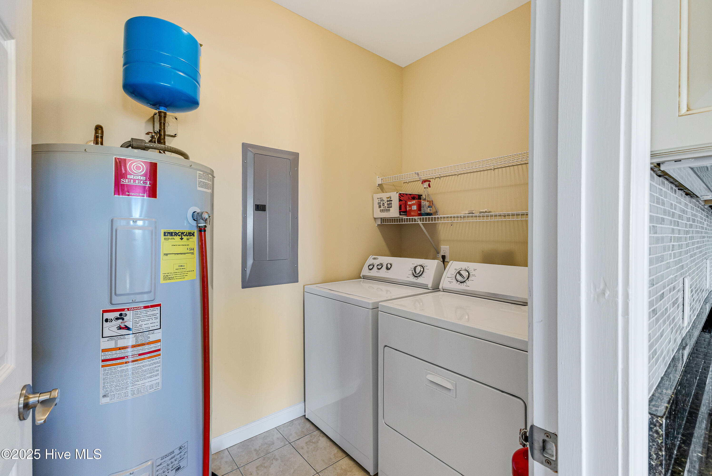 100535789 | Photo 19