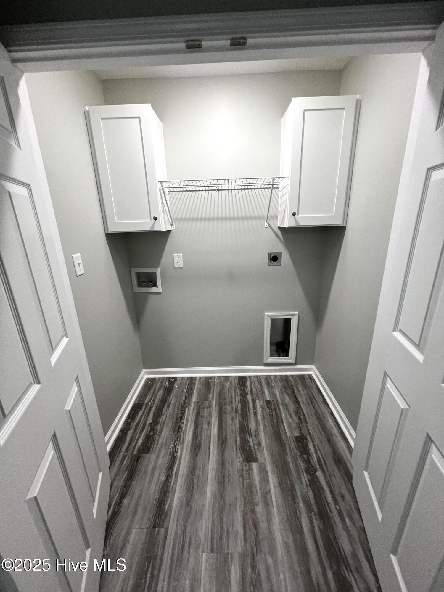 100526782 | Photo 11