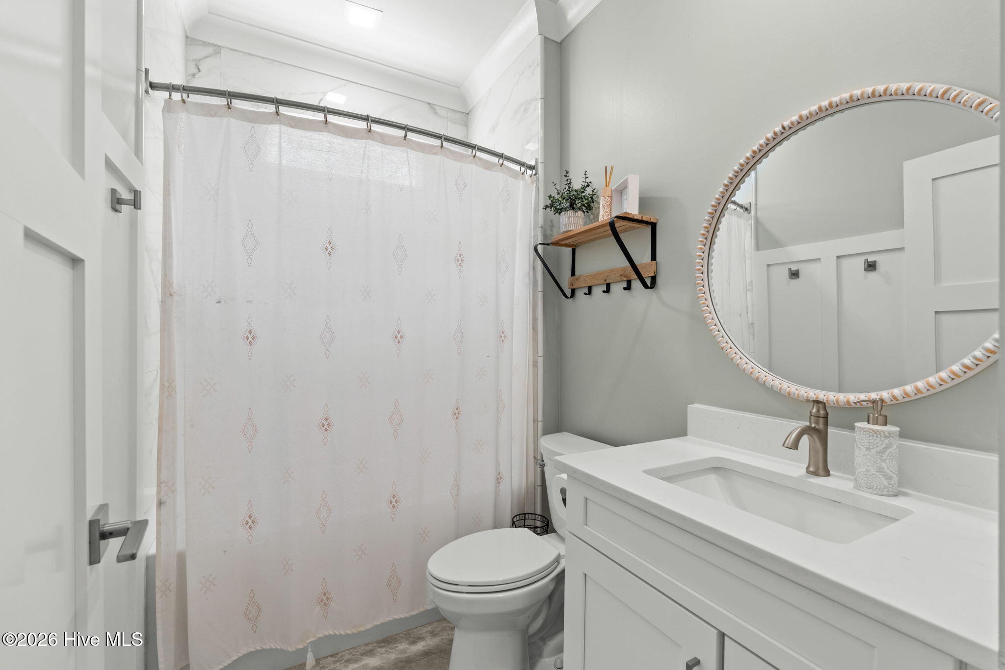 100569675 | Photo 27