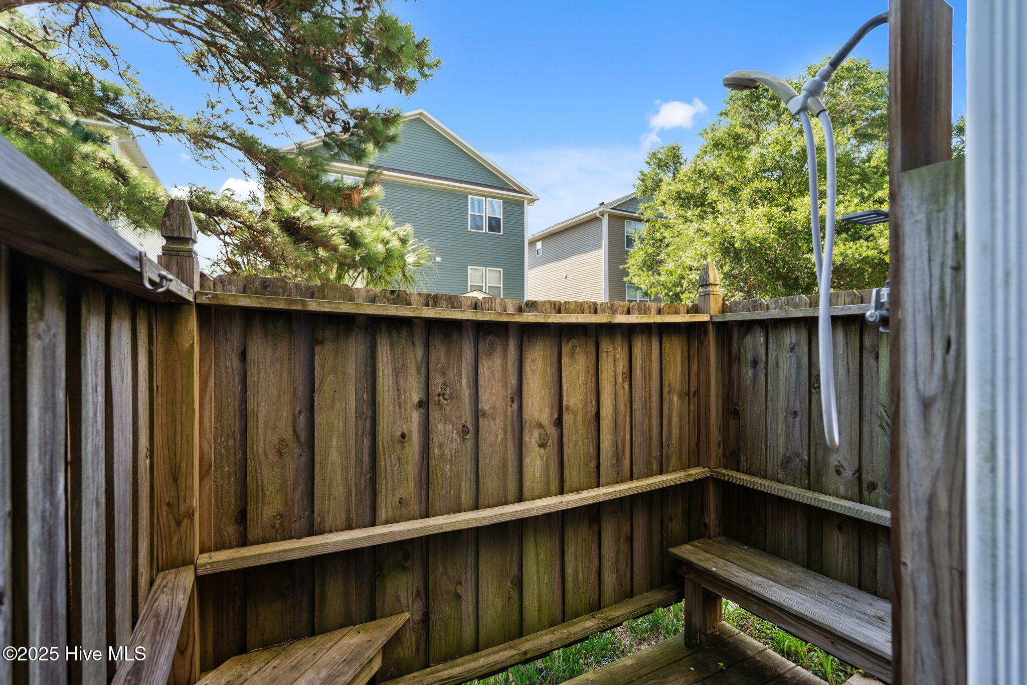 100522294 | Photo 43