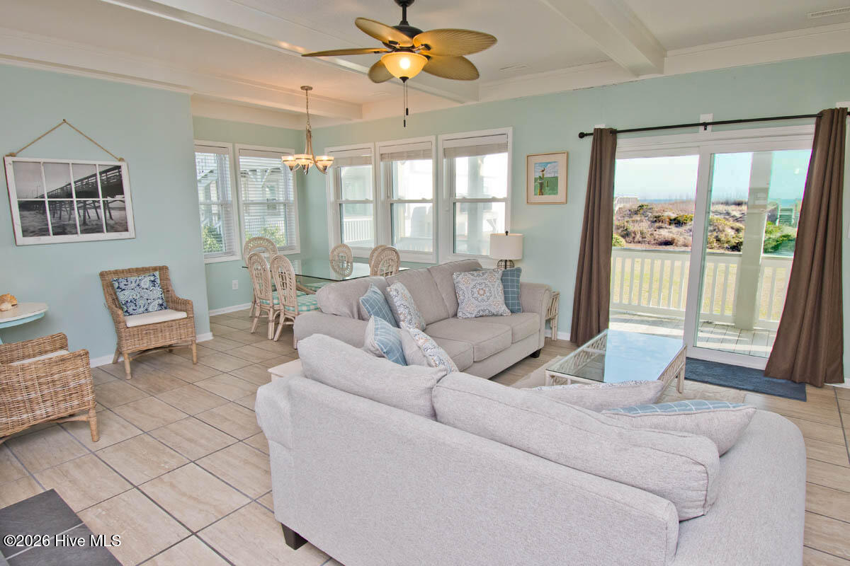 100560263 | Photo 10